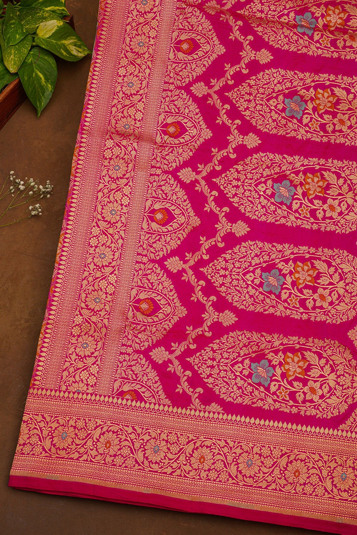 Banarasi Silk Magenta Saree With Florals And Leaves Jaal Border