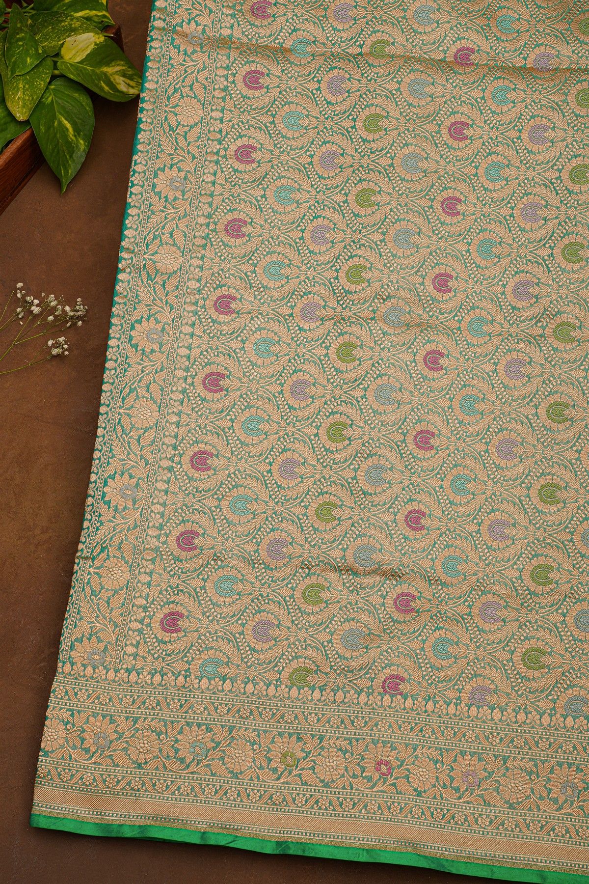 Banarasi Silk Sea Green Saree With Floral And Leaves Jaal Border