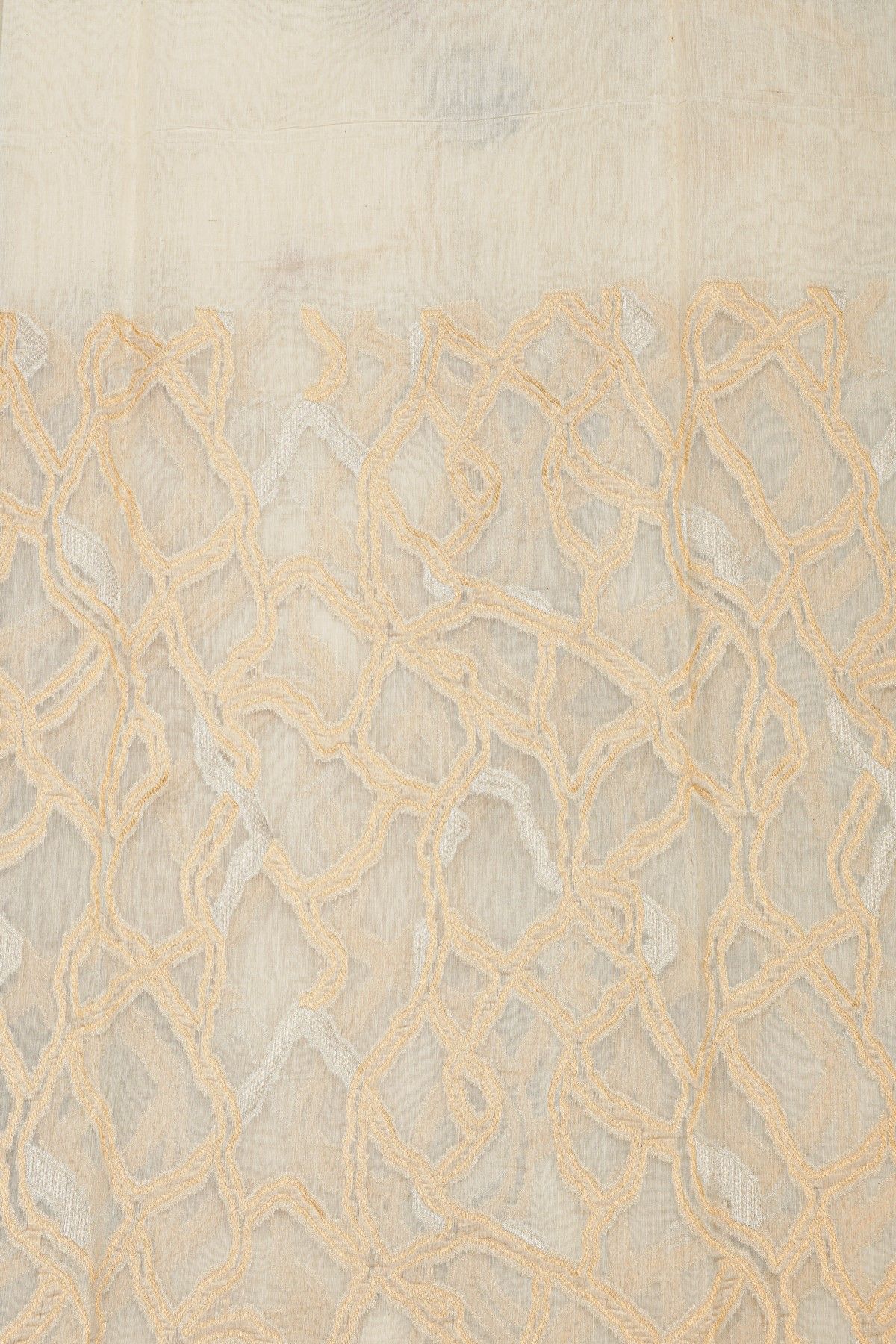 Fancy Matka Silk Off White Saree With All Over Floral Jaal