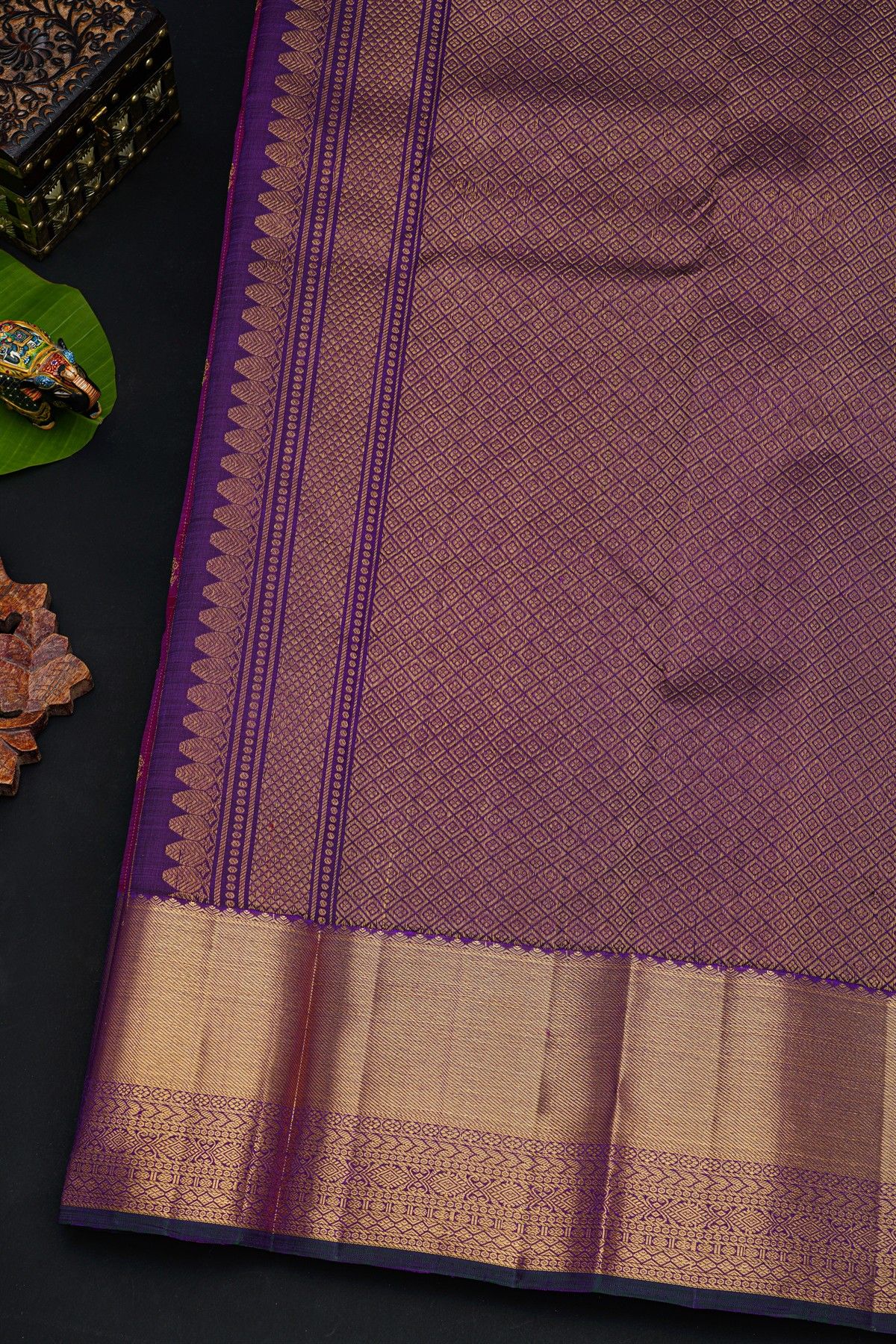 Kancheepuram Silk Purple Saree With Traditional Kaddi Border