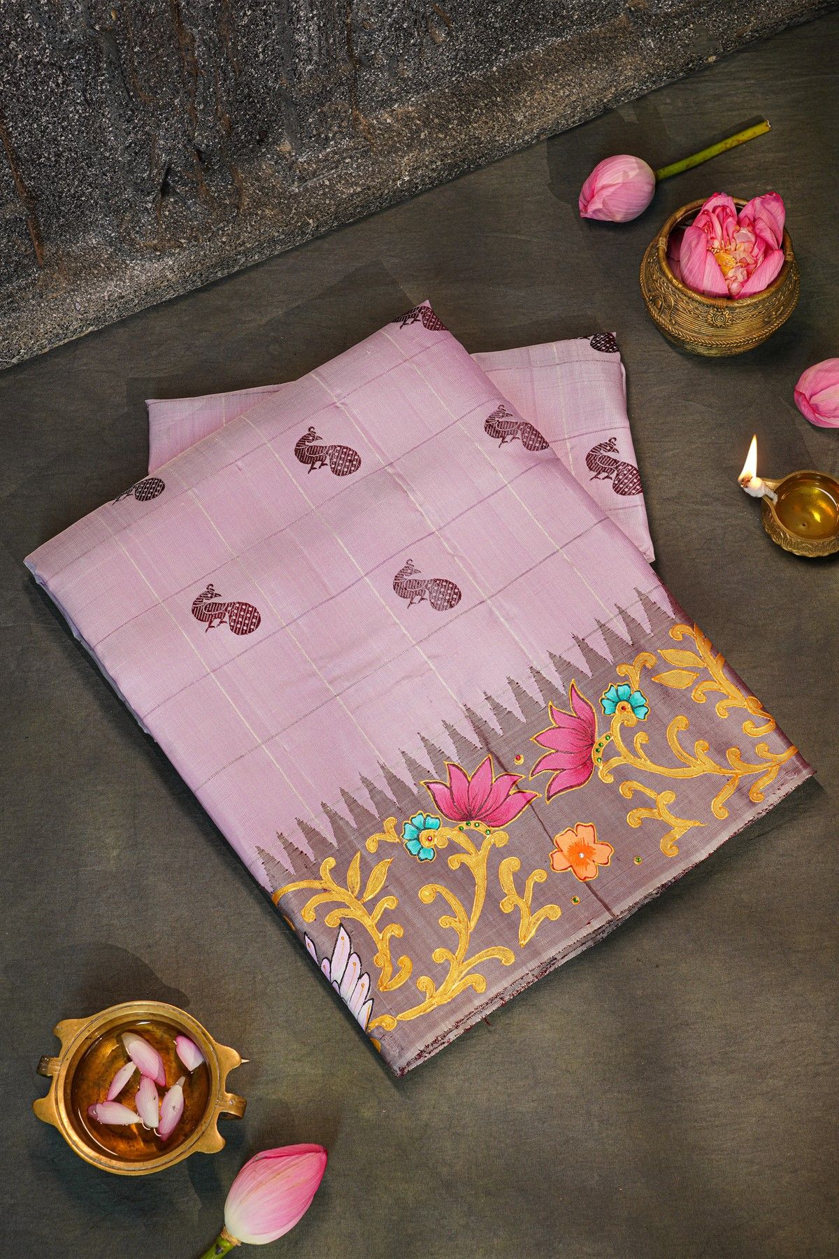 Gadwal Silk Dusty Pink Saree With Tanjore Hand Painted Border