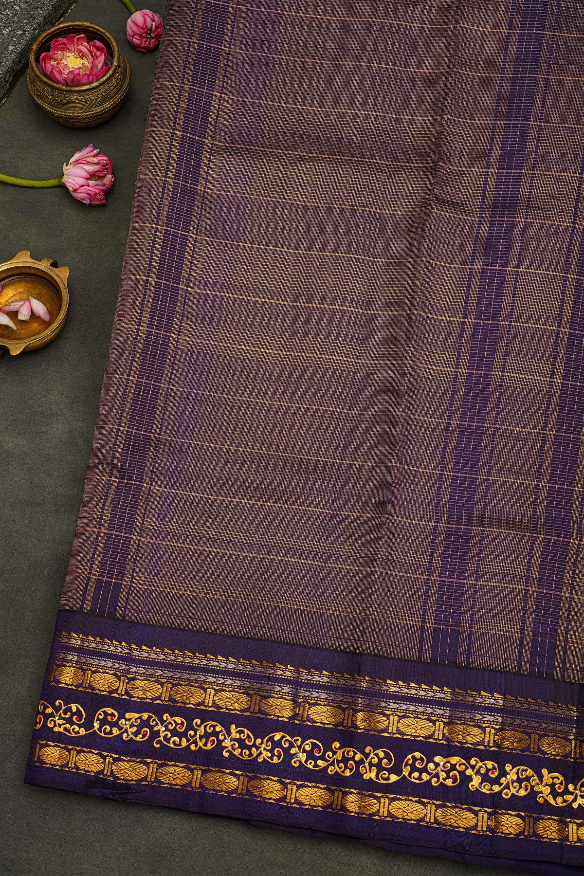 Gadwal Silk Mint Green Saree With Tanjore Hand Painted Border