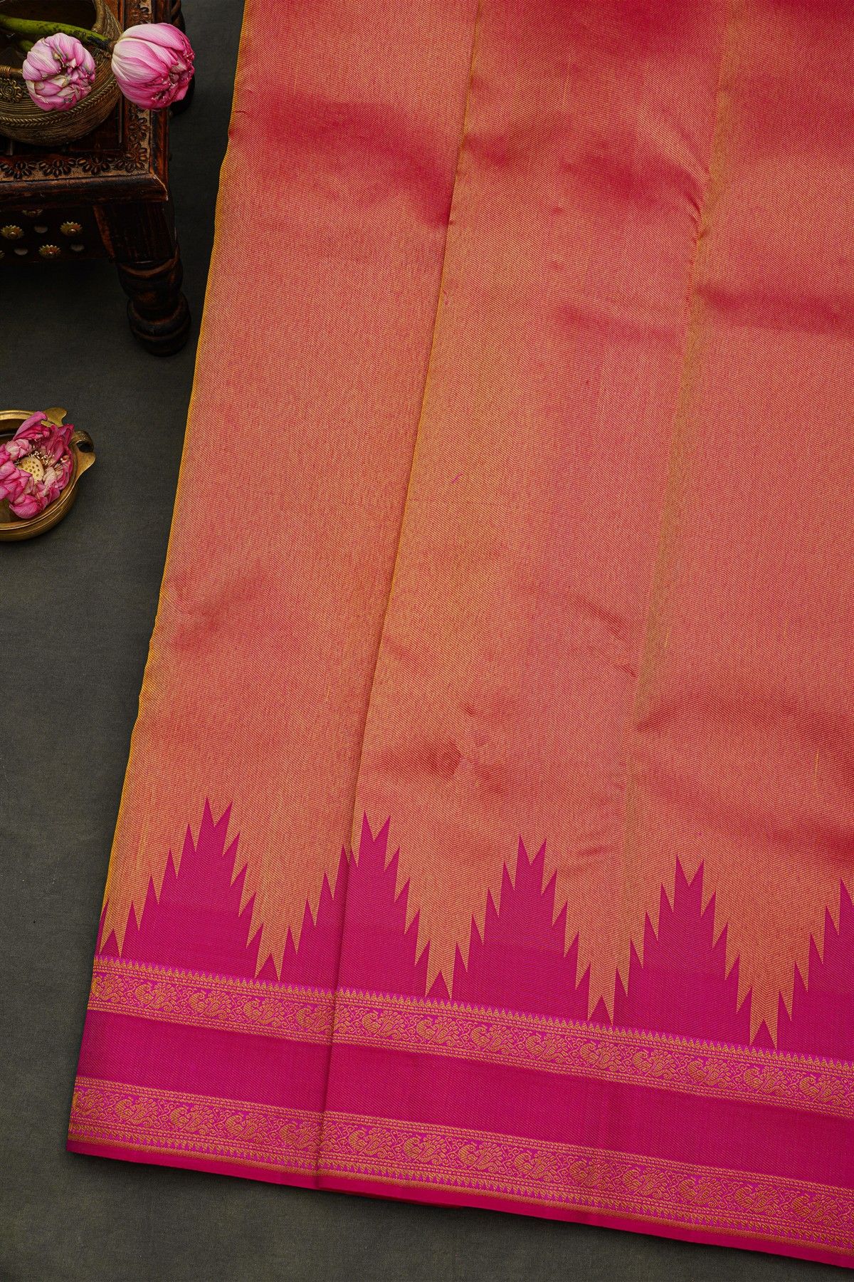 Kancheepuram Silk Magenta Saree With All Over Zari Lines Body Self Design Gap Temples Border