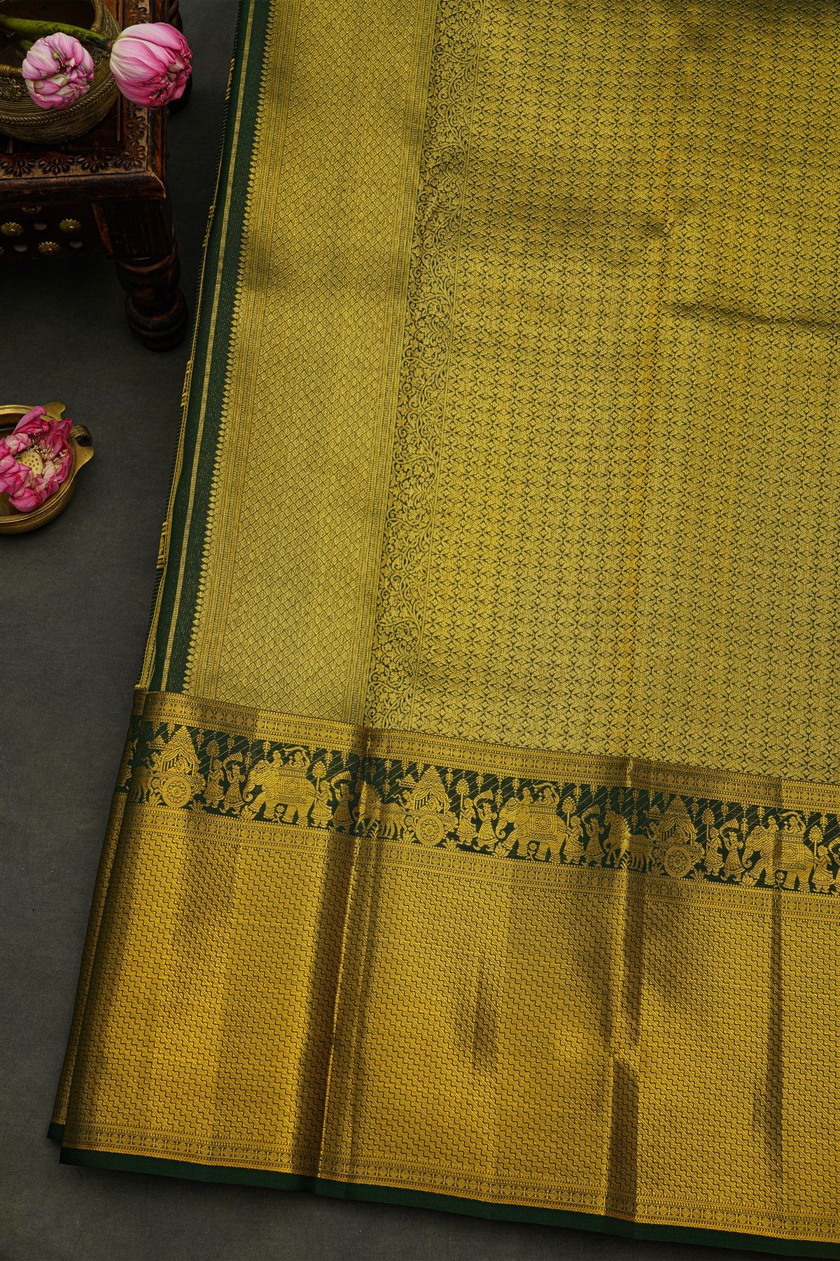 Kancheepuram Silk Bottle Green Saree With Self Zig-Zag Lines And Pallaki Motifs Border