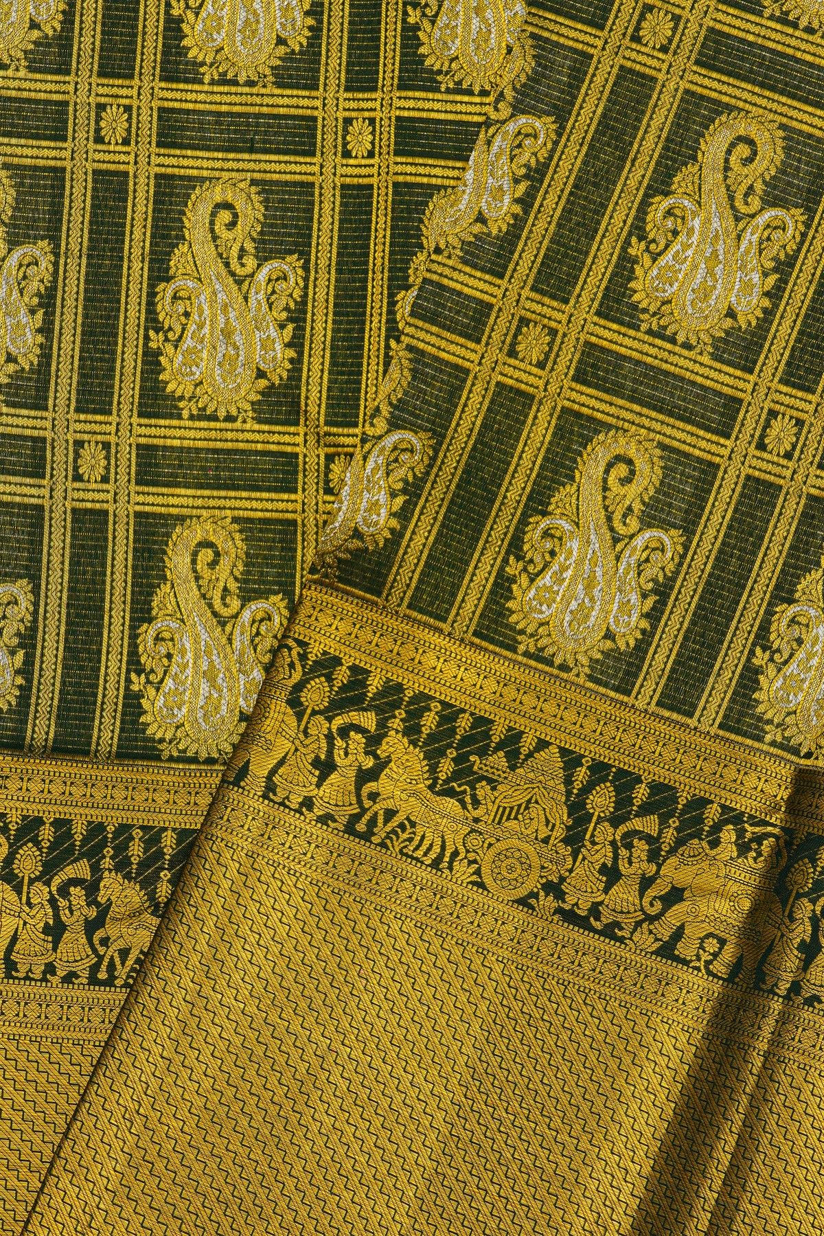 Kancheepuram Silk Bottle Green Saree With Self Zig-Zag Lines And Pallaki Motifs Border