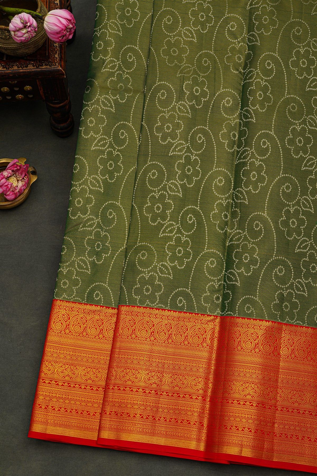 Kancheepuram Tissue Bottle Green Saree With Florals Jaal Body And Mango Paisley Border