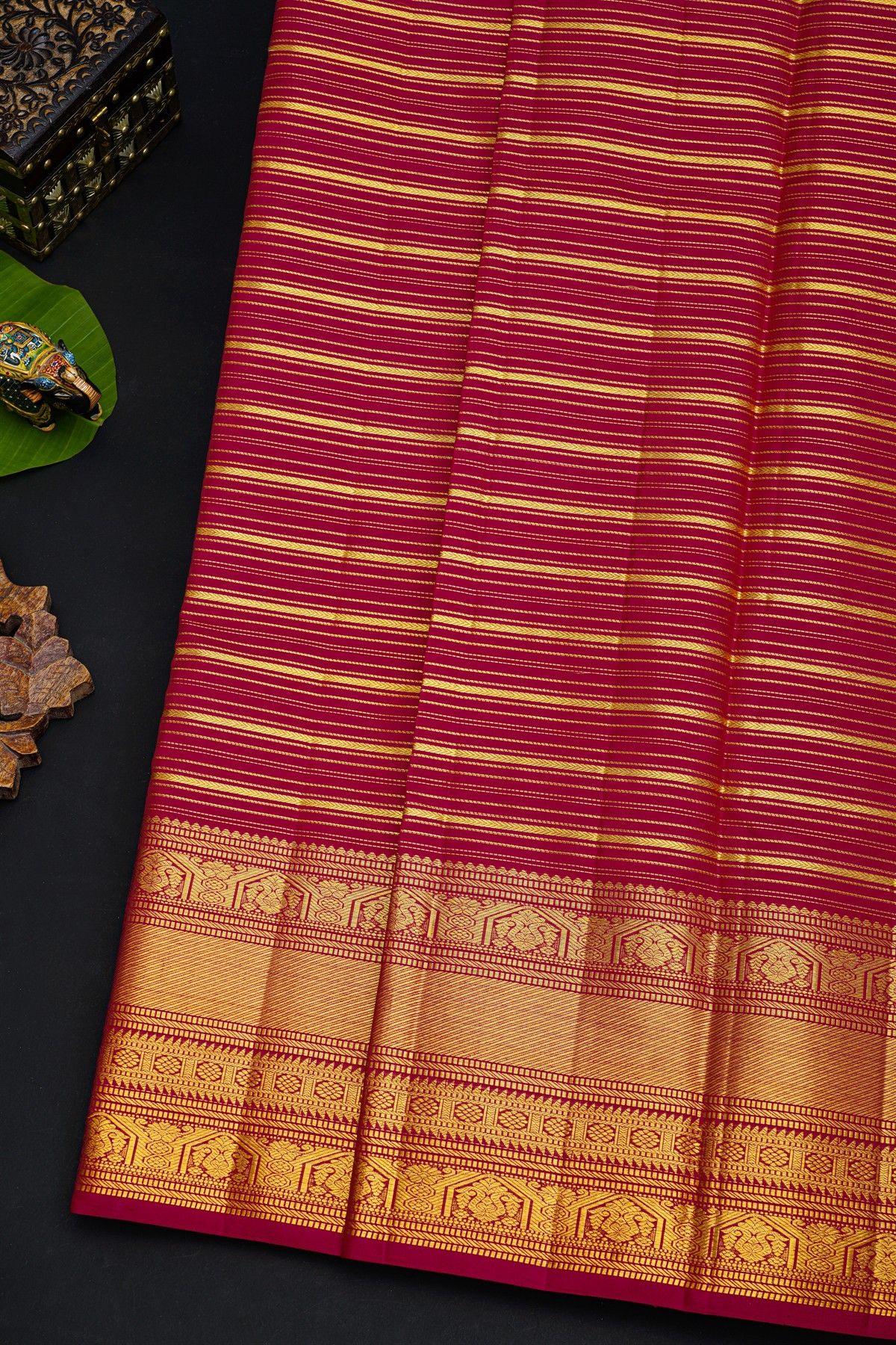 Kancheepuram Silk Magenta Saree With All Over Zari Lines Self Border