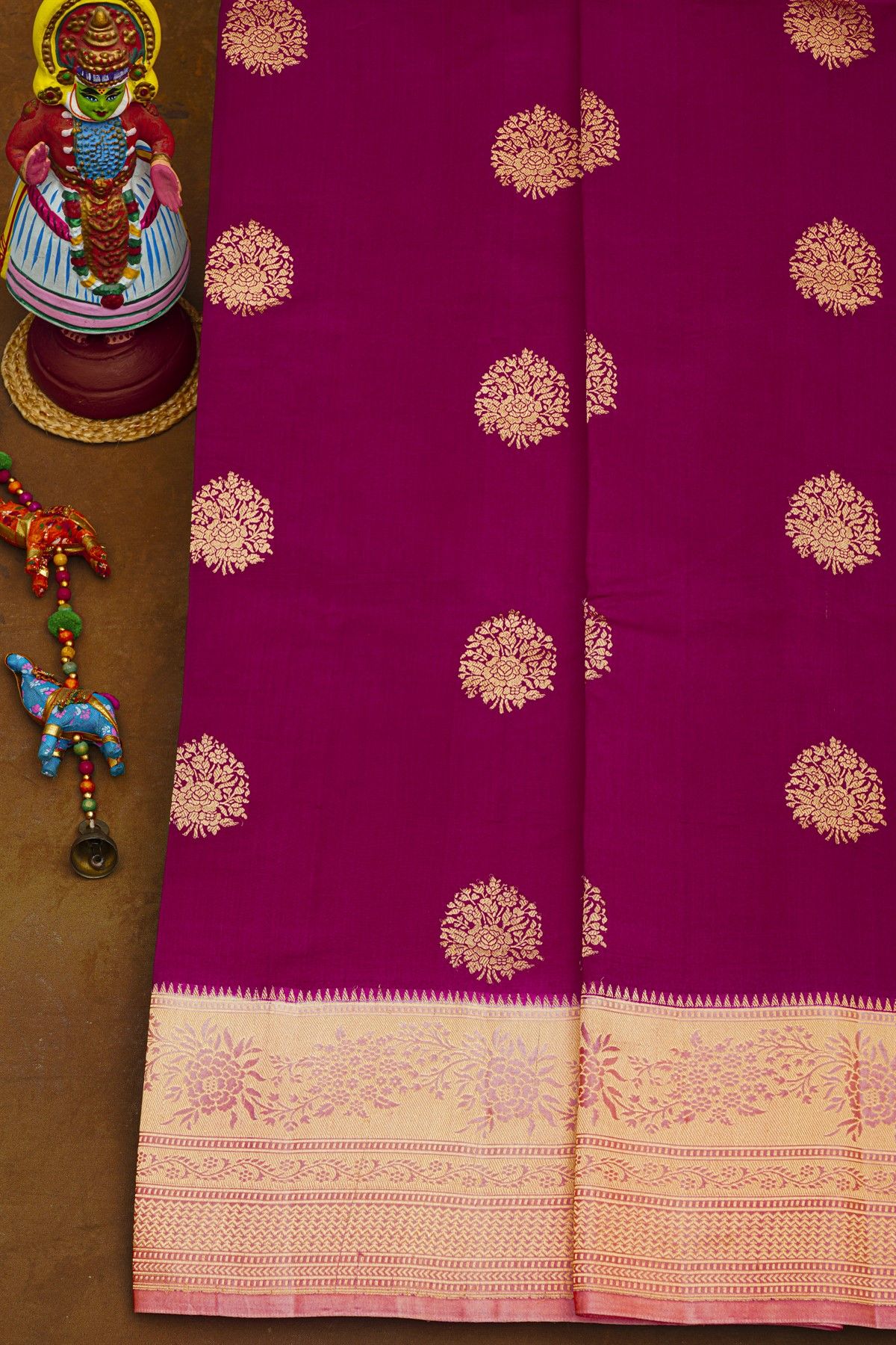 Fancy Matka Silk Magenta Saree With Florals And Leaves Body