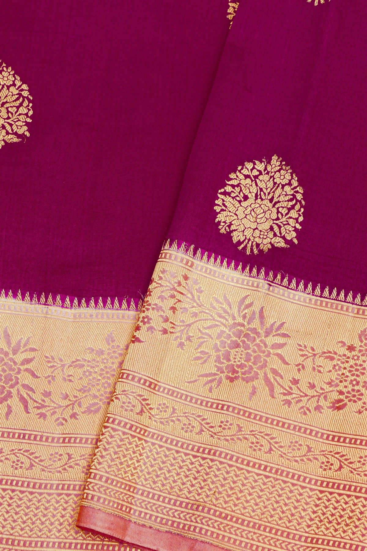 Fancy Matka Silk Magenta Saree With Florals And Leaves Body