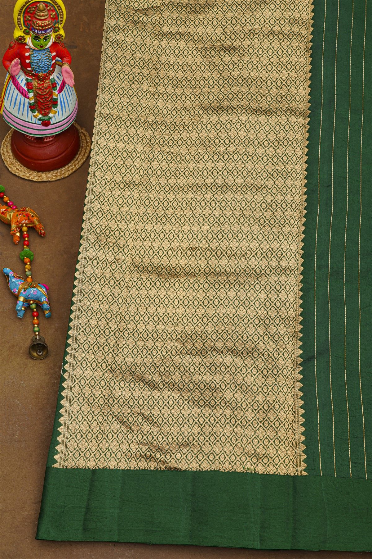 Fancy Matka Silk Bottle Green Saree With Florals And Leaves Body