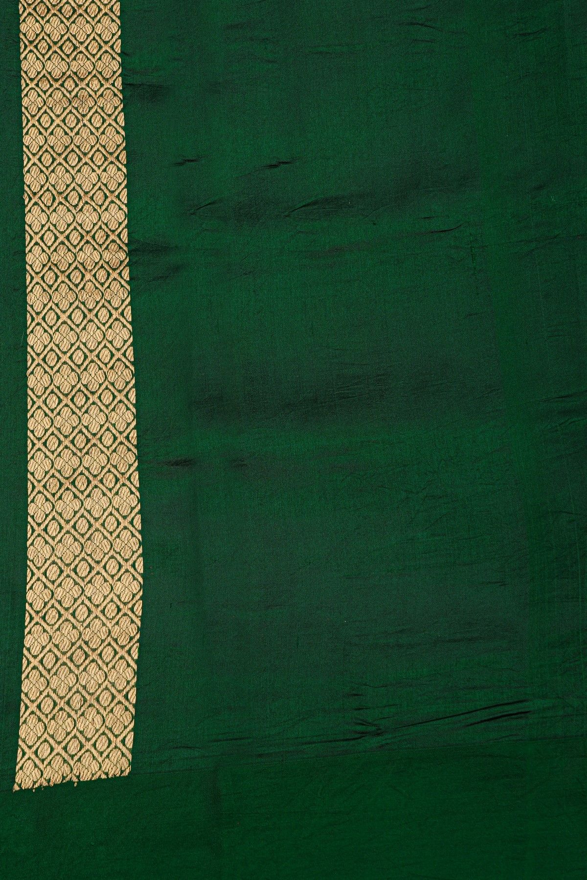 Fancy Matka Silk Bottle Green Saree With Florals And Leaves Body