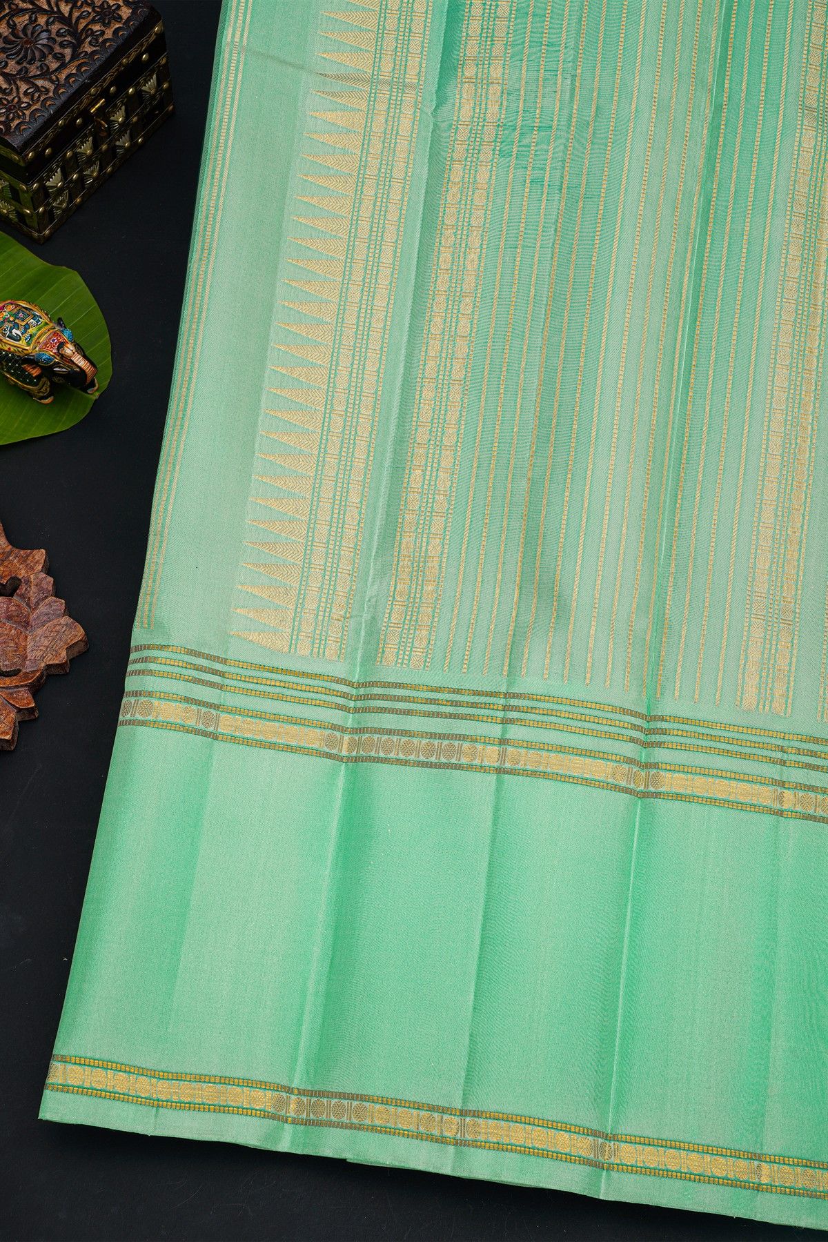 Kancheepuram Silk Green Saree With Florals And Buttis Body