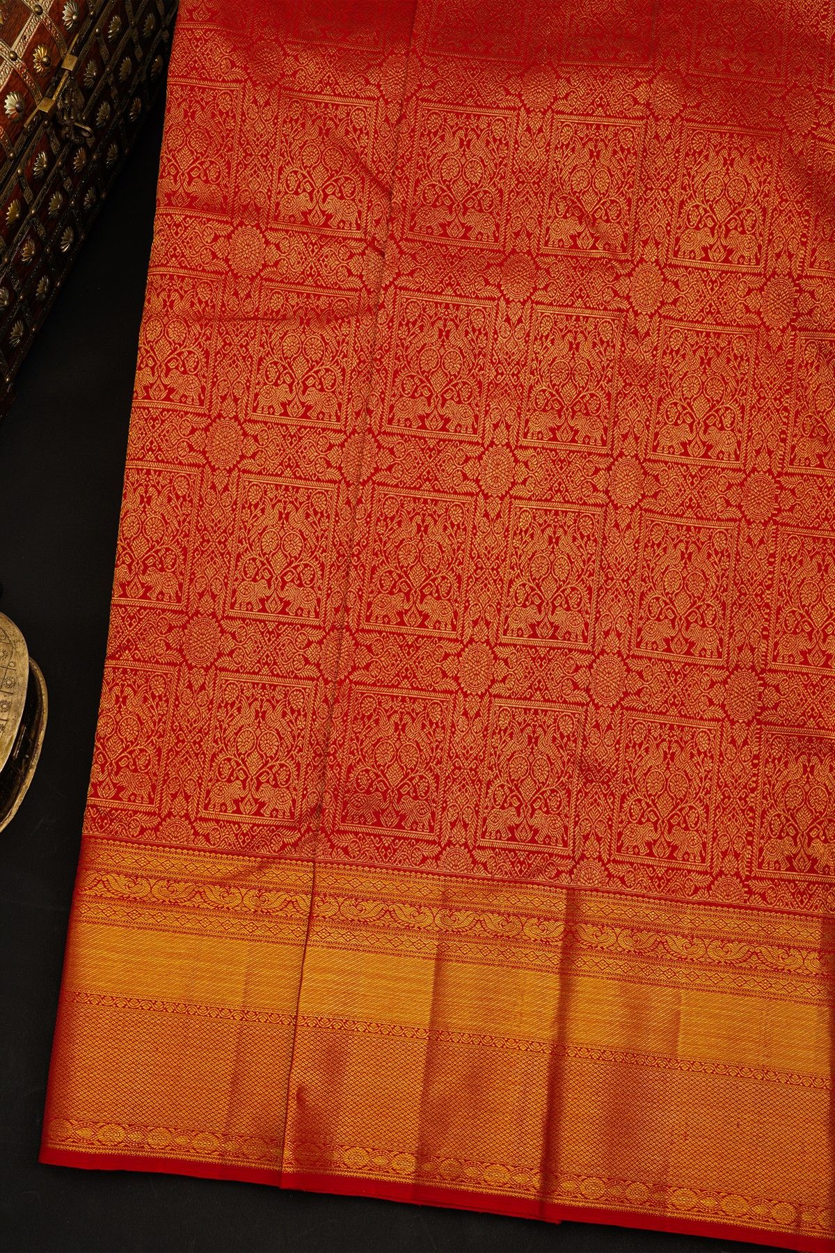 Kancheepuram Silk Maroon Saree With Animals Body Self Border