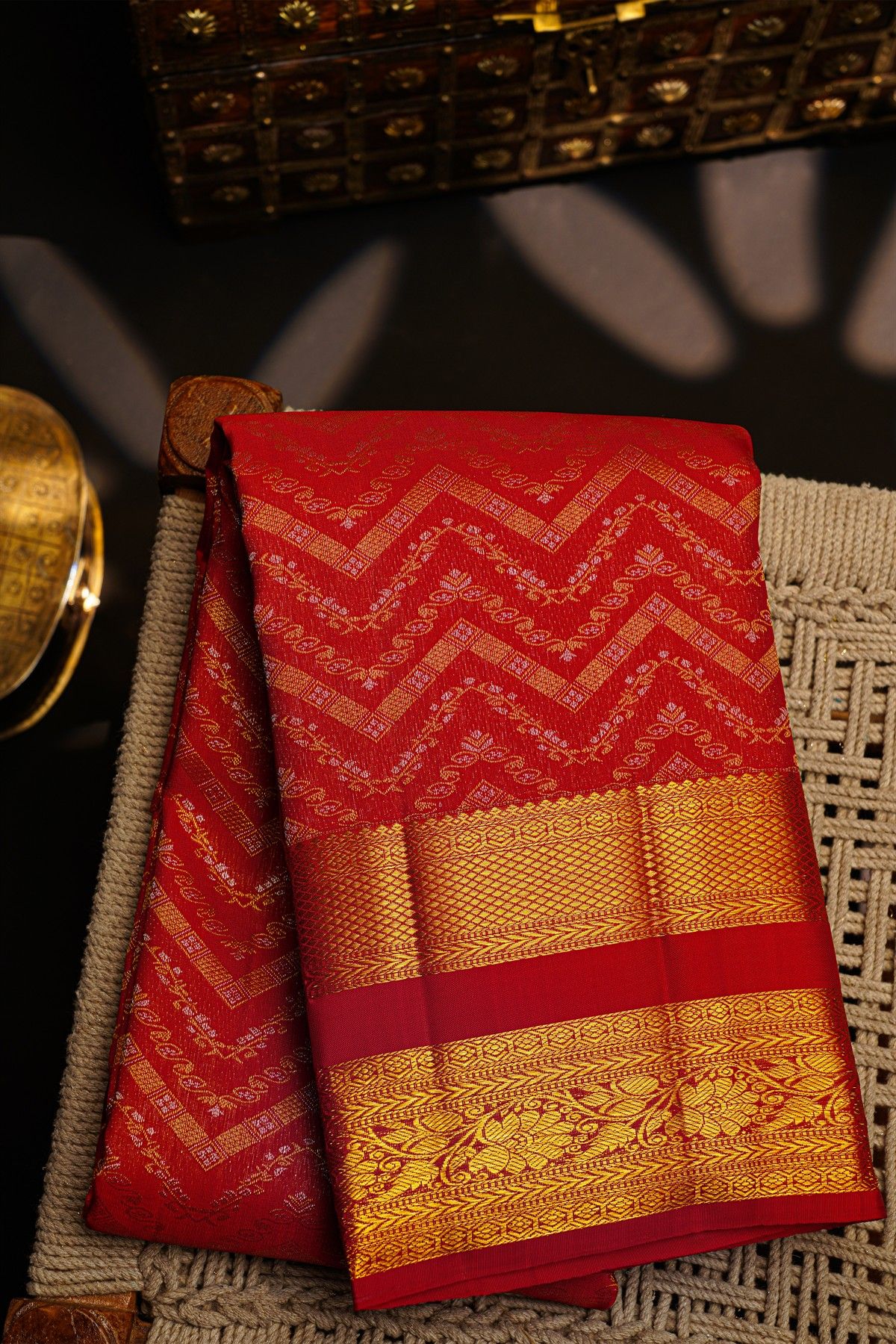 Kancheepuram Silk Red Saree With Wave Design Body Self Gap Border