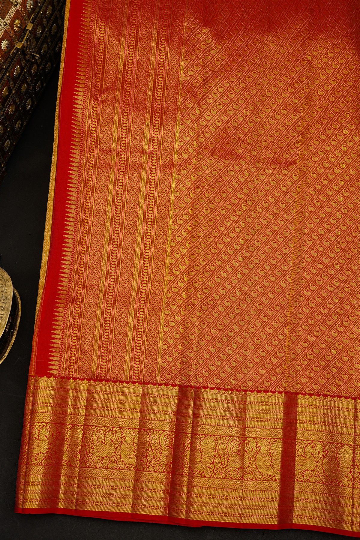 Kancheepuram Silk Yellow Saree With Florals And Leaves Border