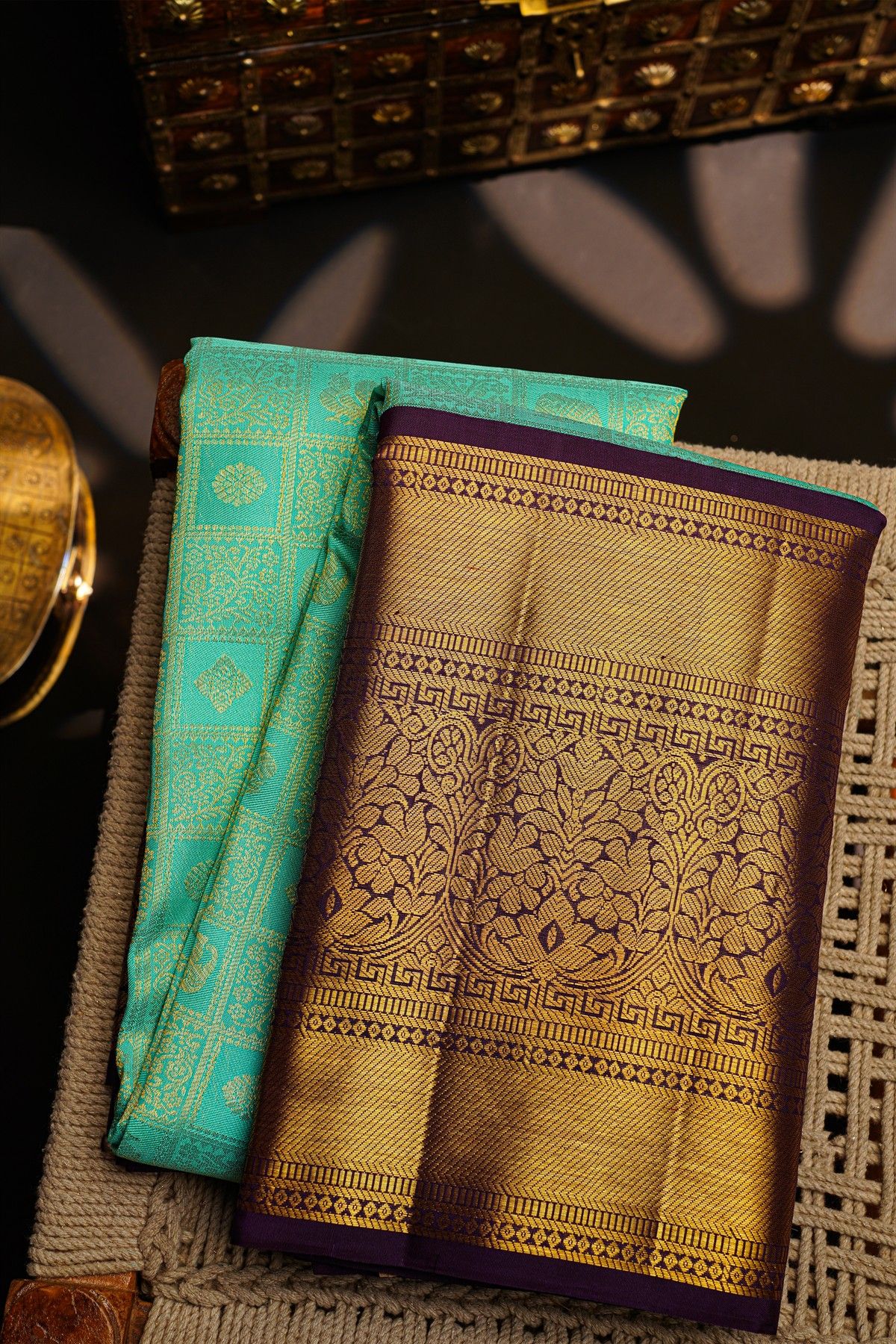 Kancheepuram Silk Sea Green Saree With Florals And Leaves Jaal Border