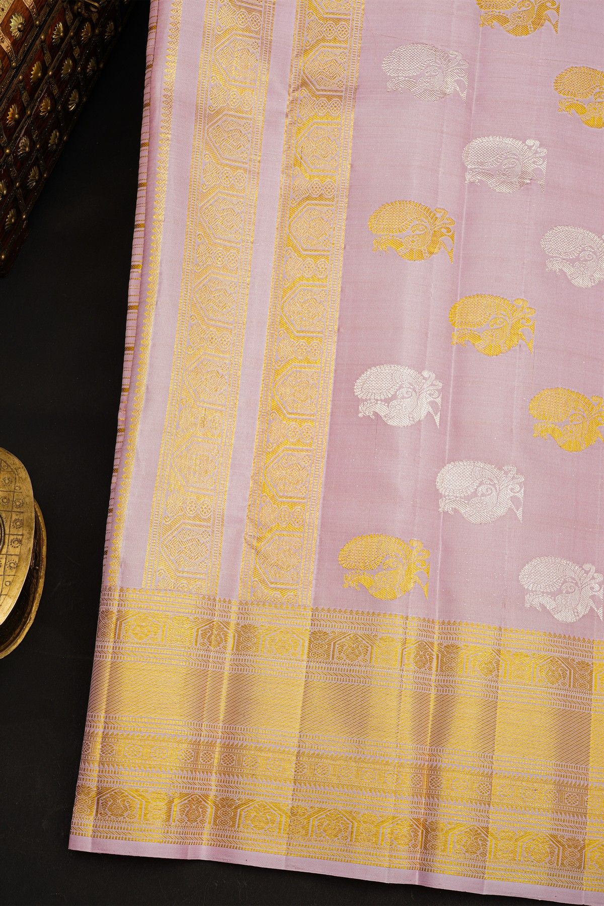 Kancheepuram Silk Lavender Saree With Vintage Body Self Border