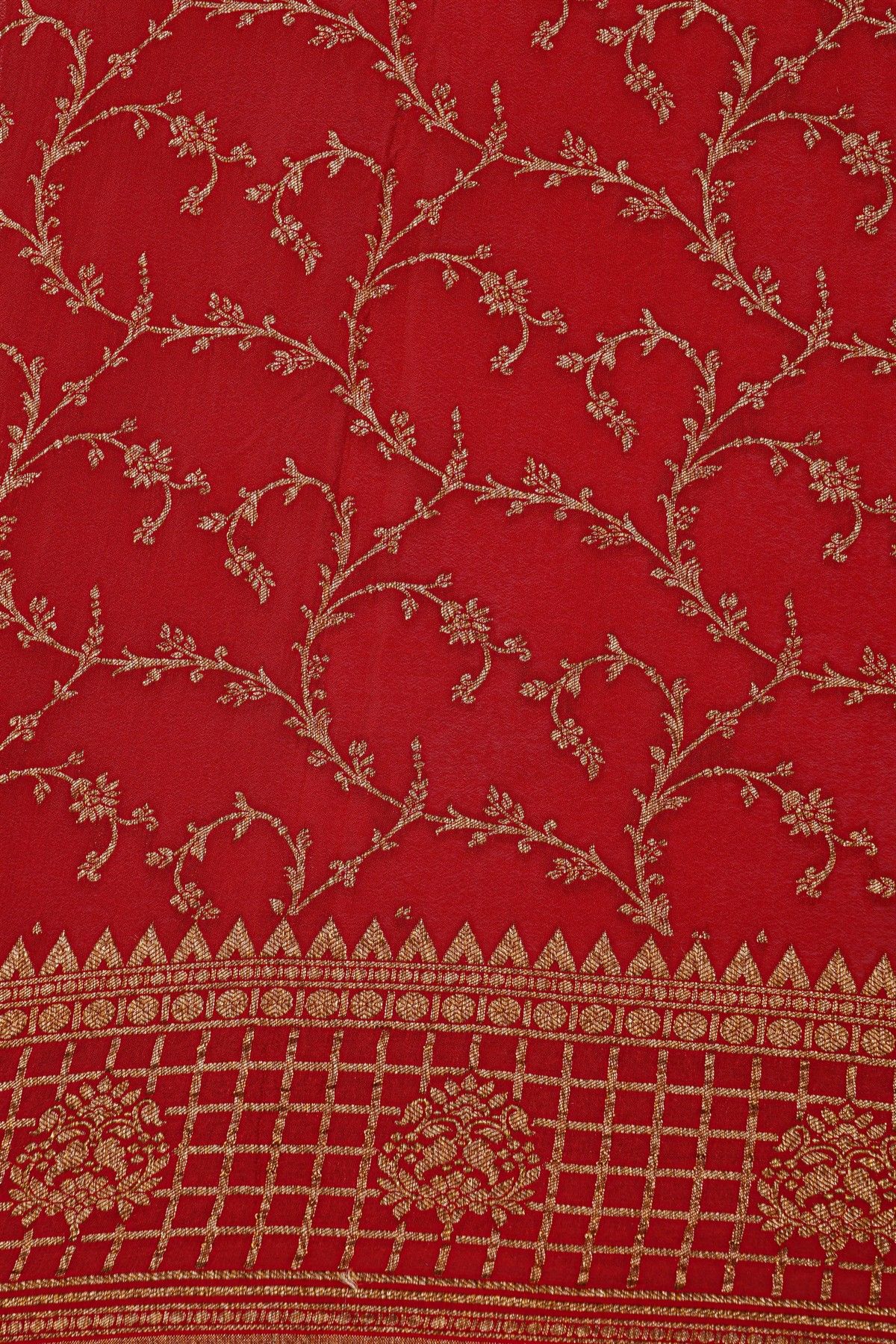 Banarasi Kaddi Georgette Off White Saree With Floral Buttis Body
