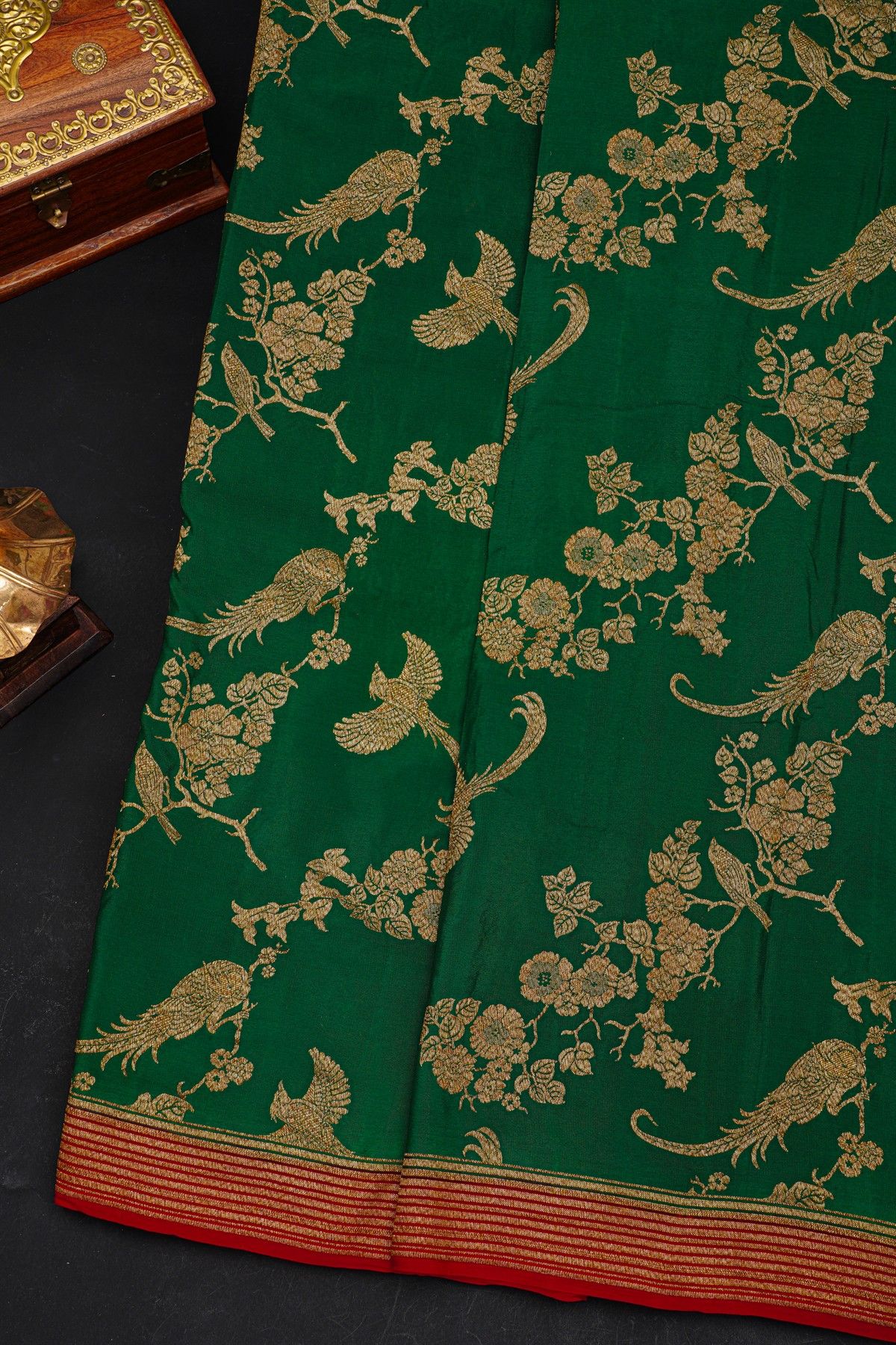 Fancy Georgette Bottle Green Saree With Florals And Leaves With Birds Body And Contrast Kaddi Border
