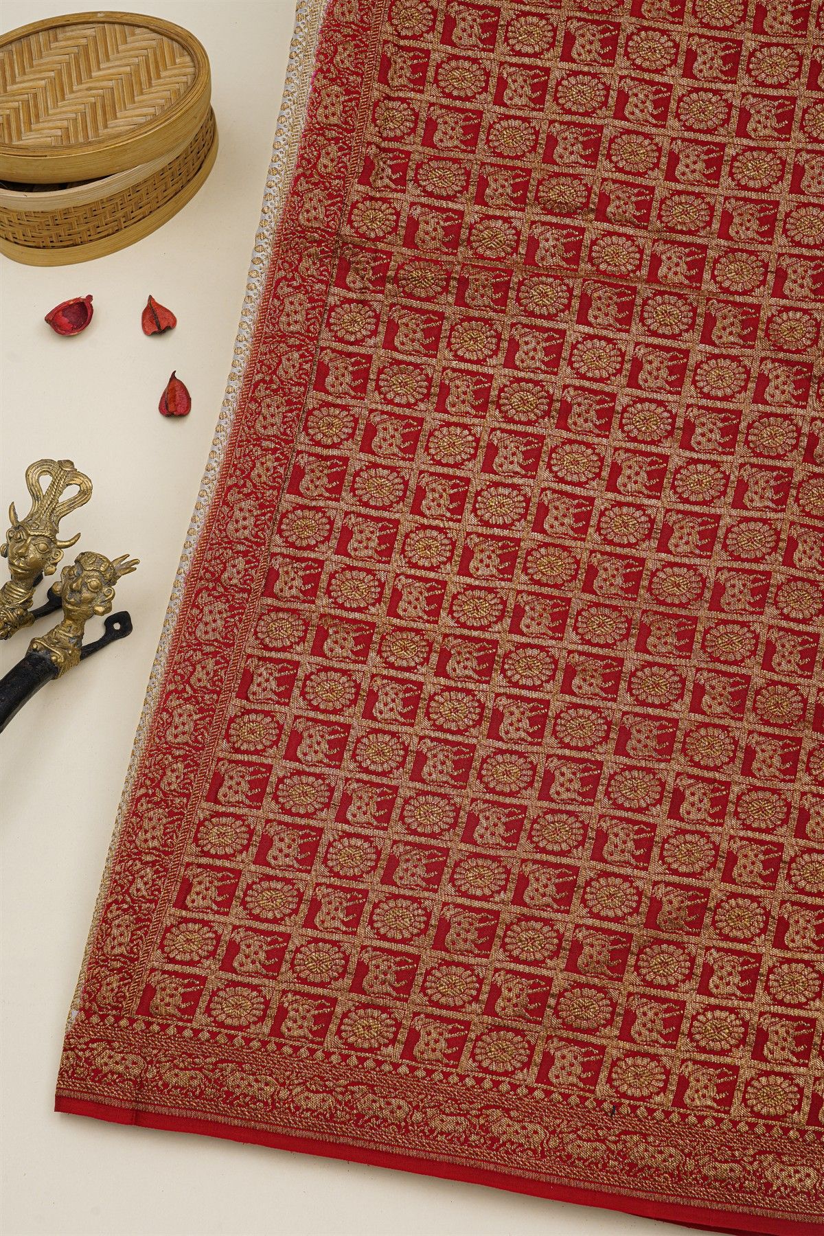 Banarasi Kaddi Georgette Off White Saree With Florals And Pichwai Cows In Cross Checks Body