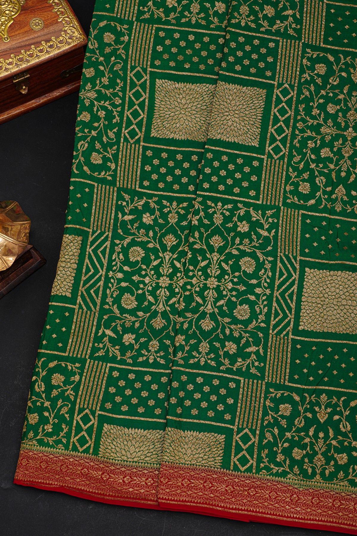 Fancy Georgette Bottle Green Saree With Florals And Leaves Body And Contrast Florals And Leaves Border