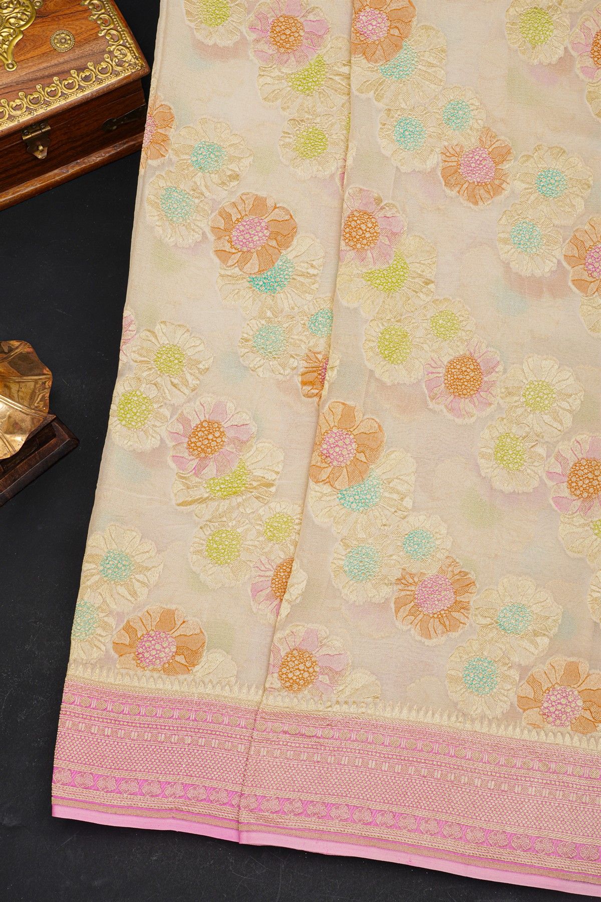 Fancy Georgette Off White Saree With Meenakari Floral Jaal Body And Contrast Diamonds And Florals Border