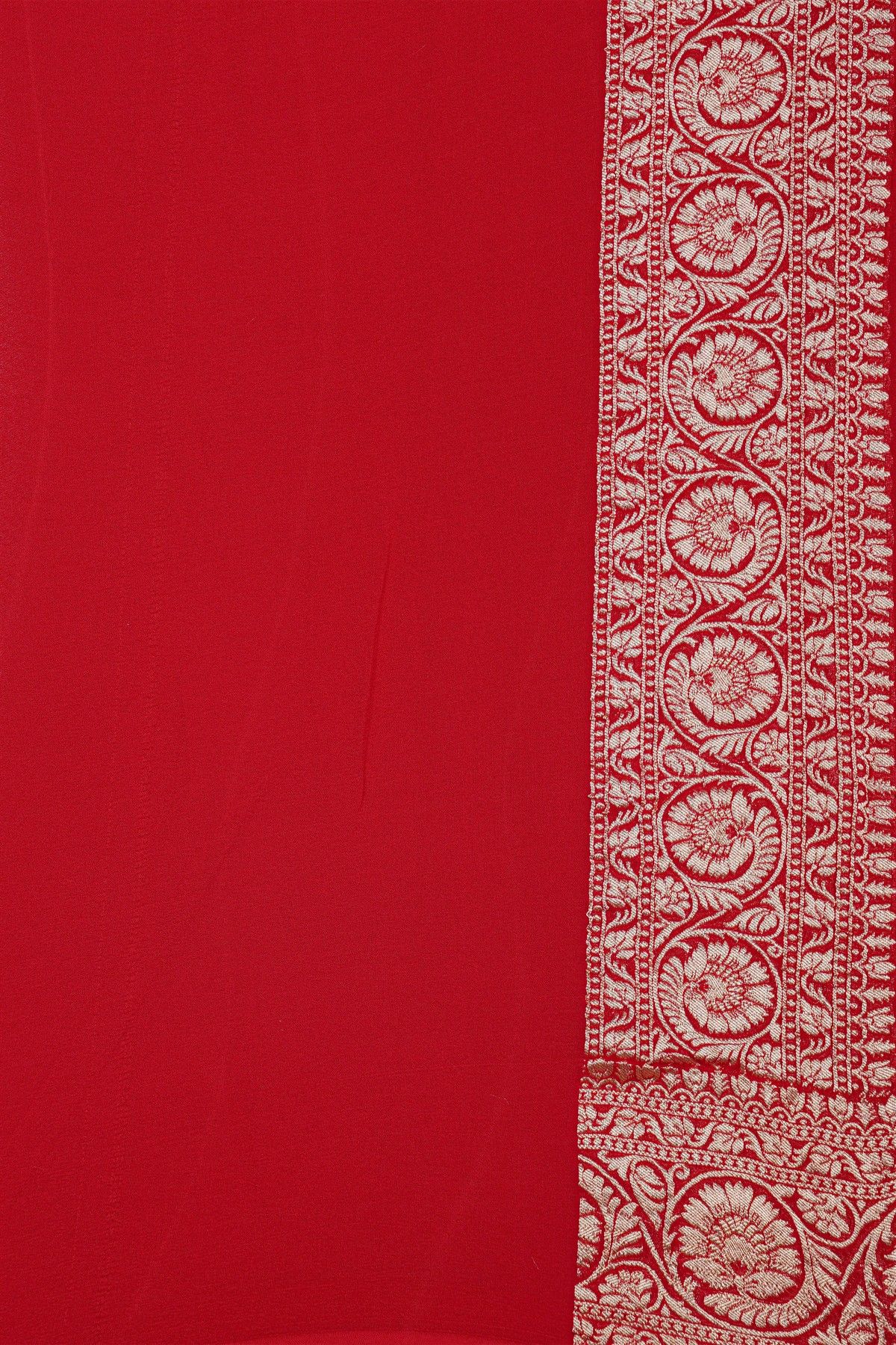 Banarasi Kaddi Georgette Off White Saree With Florals And Pichwai Cows Body