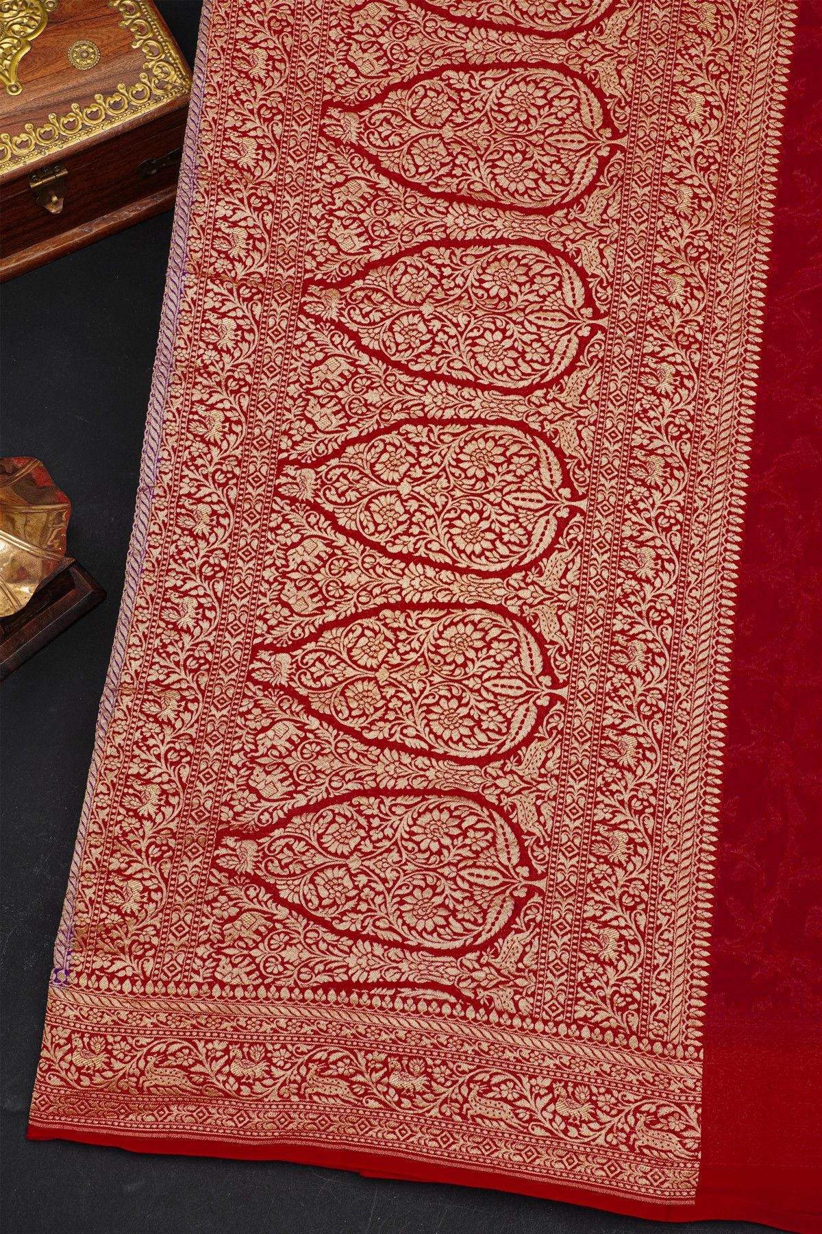 Banarasi Silk Purple Saree With Florals And Leaves Jaal With Animals Body And Contrast Florals And Leaves Jaal Border