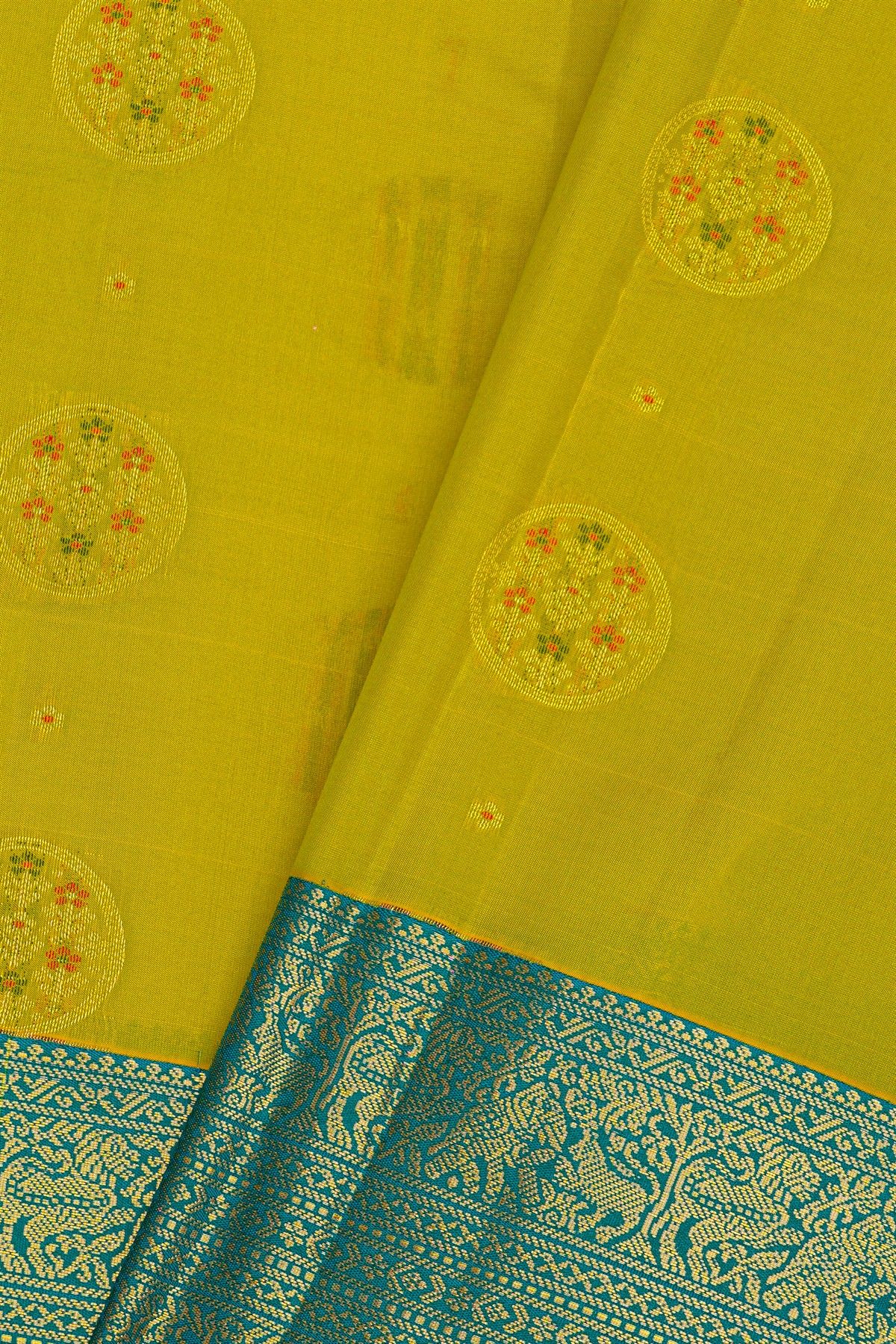 Kancheepuram Silk Mehendi Green Saree With Florals And Leaves In Zari