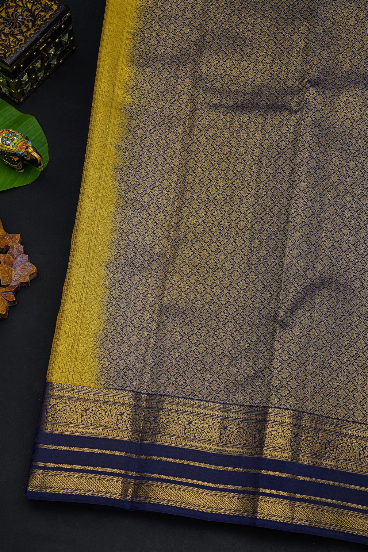 Kancheepuram Silk Yellow Saree With Florals And Leaves In Zari