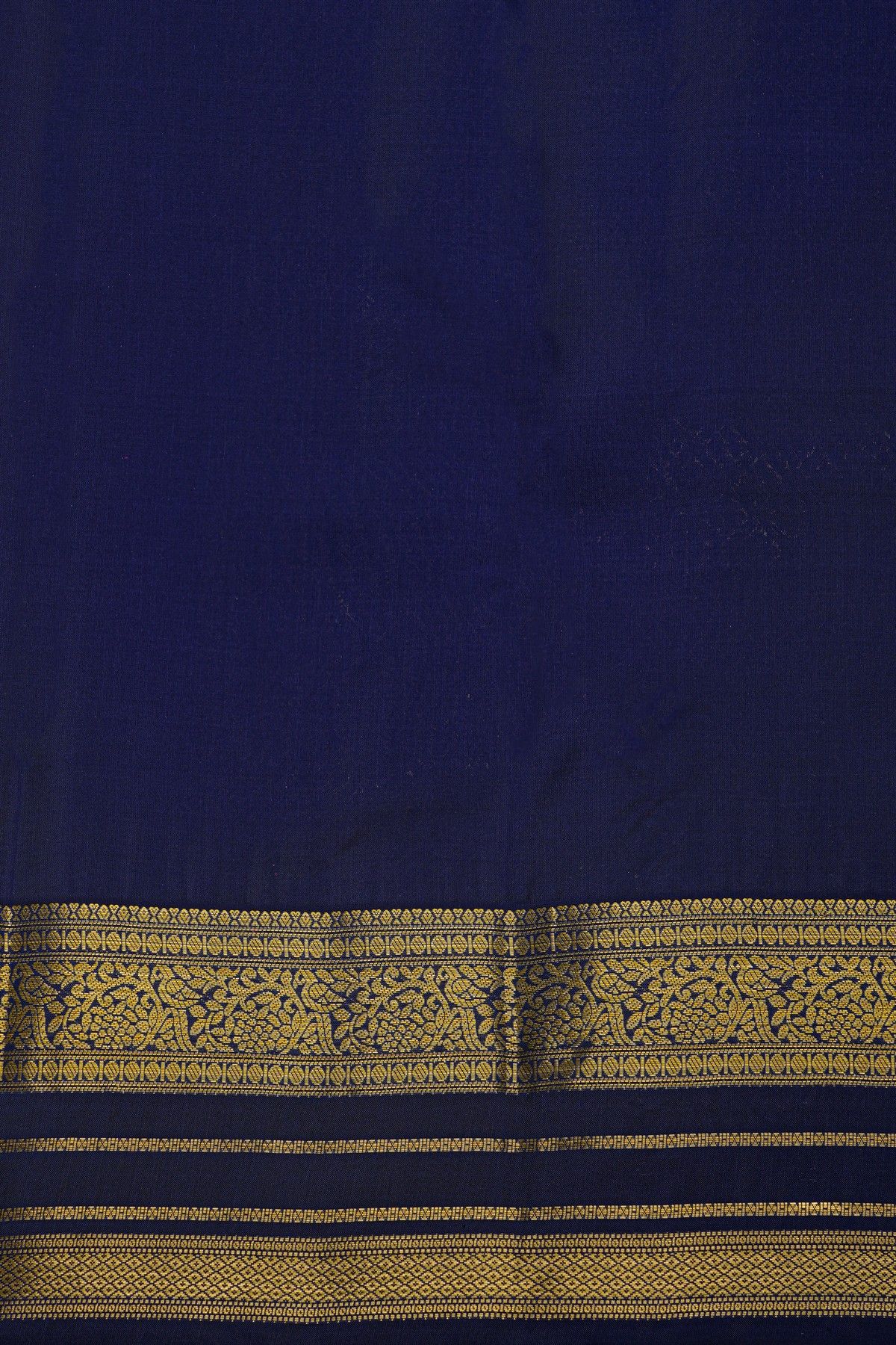 Kancheepuram Silk Yellow Saree With Florals And Leaves In Zari
