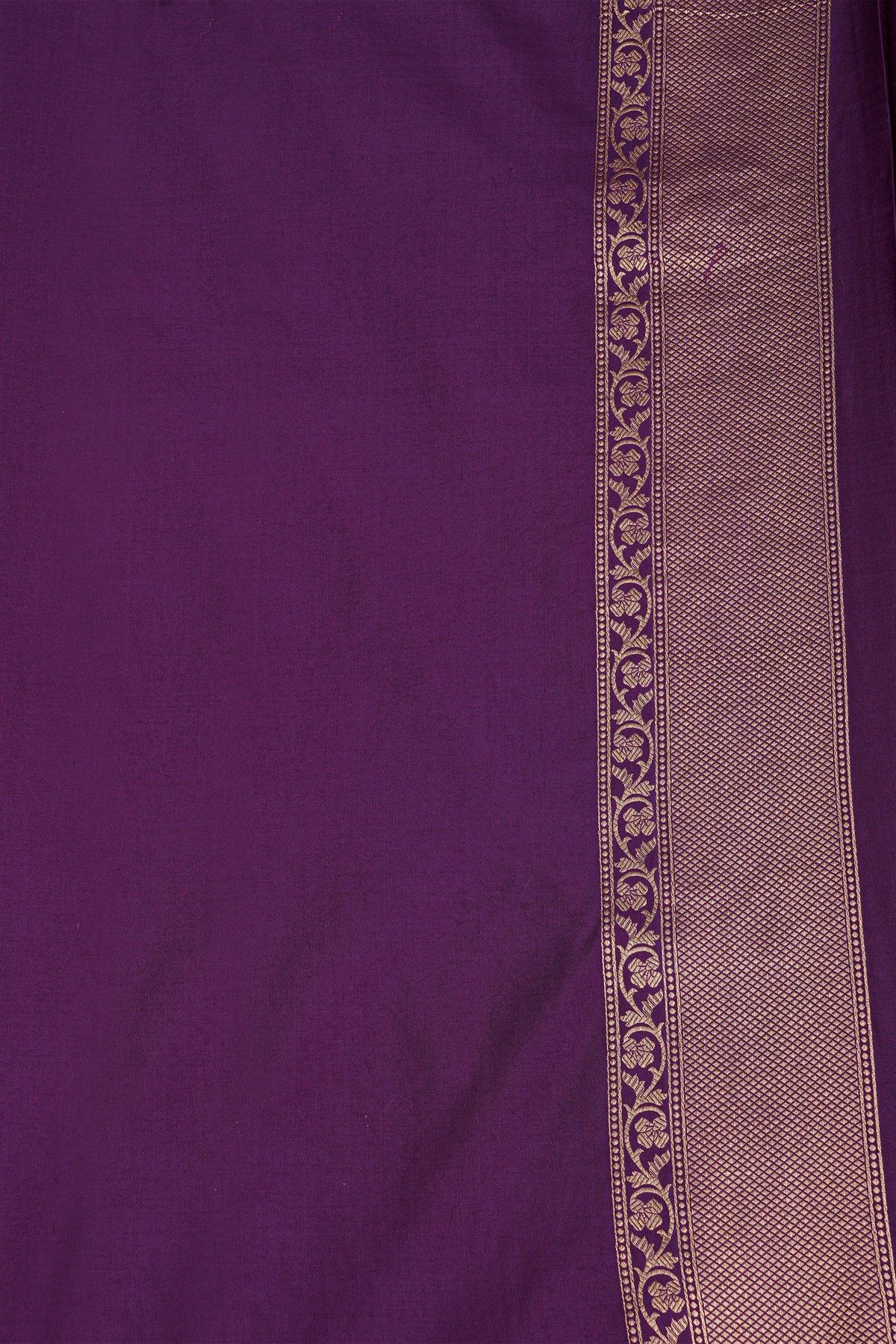 Banarasi Silk Purple Saree With Florals With Leaves Jaal Body And Self Diamonds In Zari Border