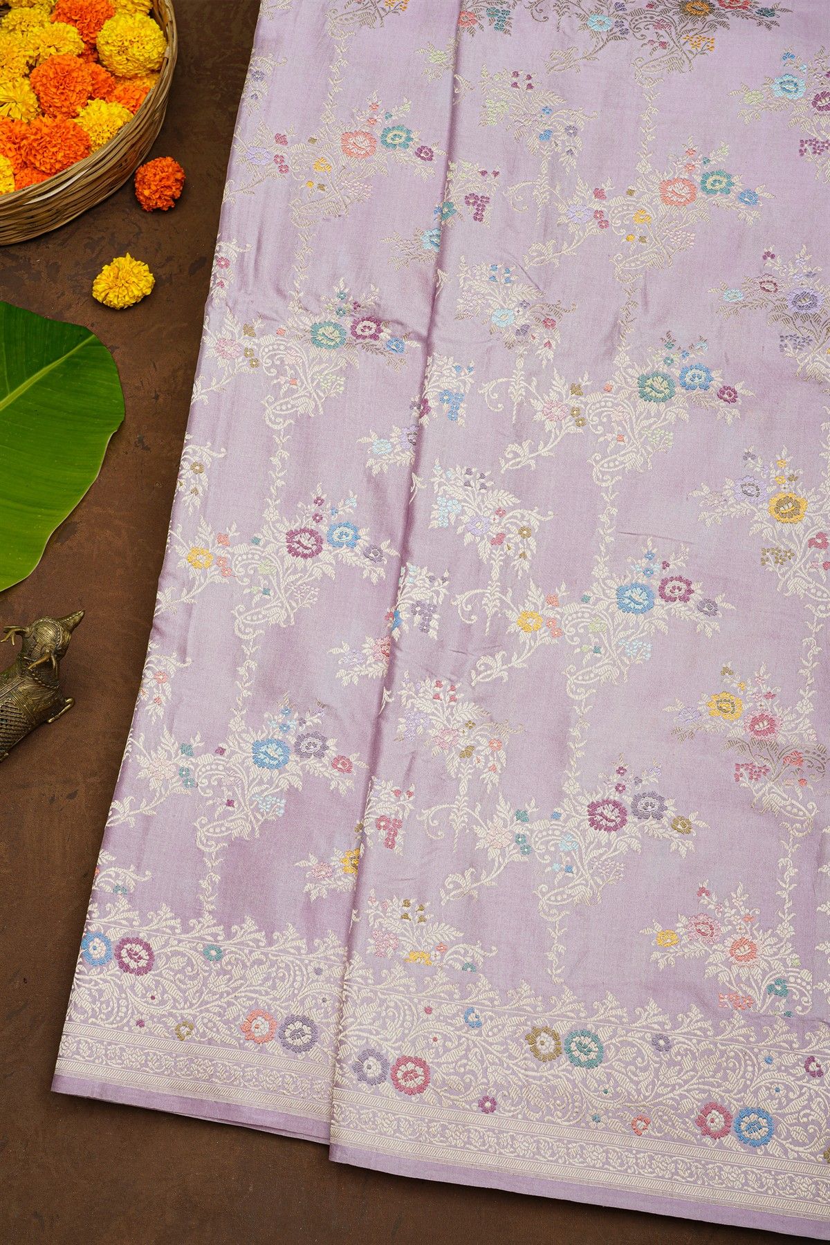 Banarasi Silk Light Lavender Saree With Florals With Leaves Jaal Body And Self Florals And Leaves Jaal Border