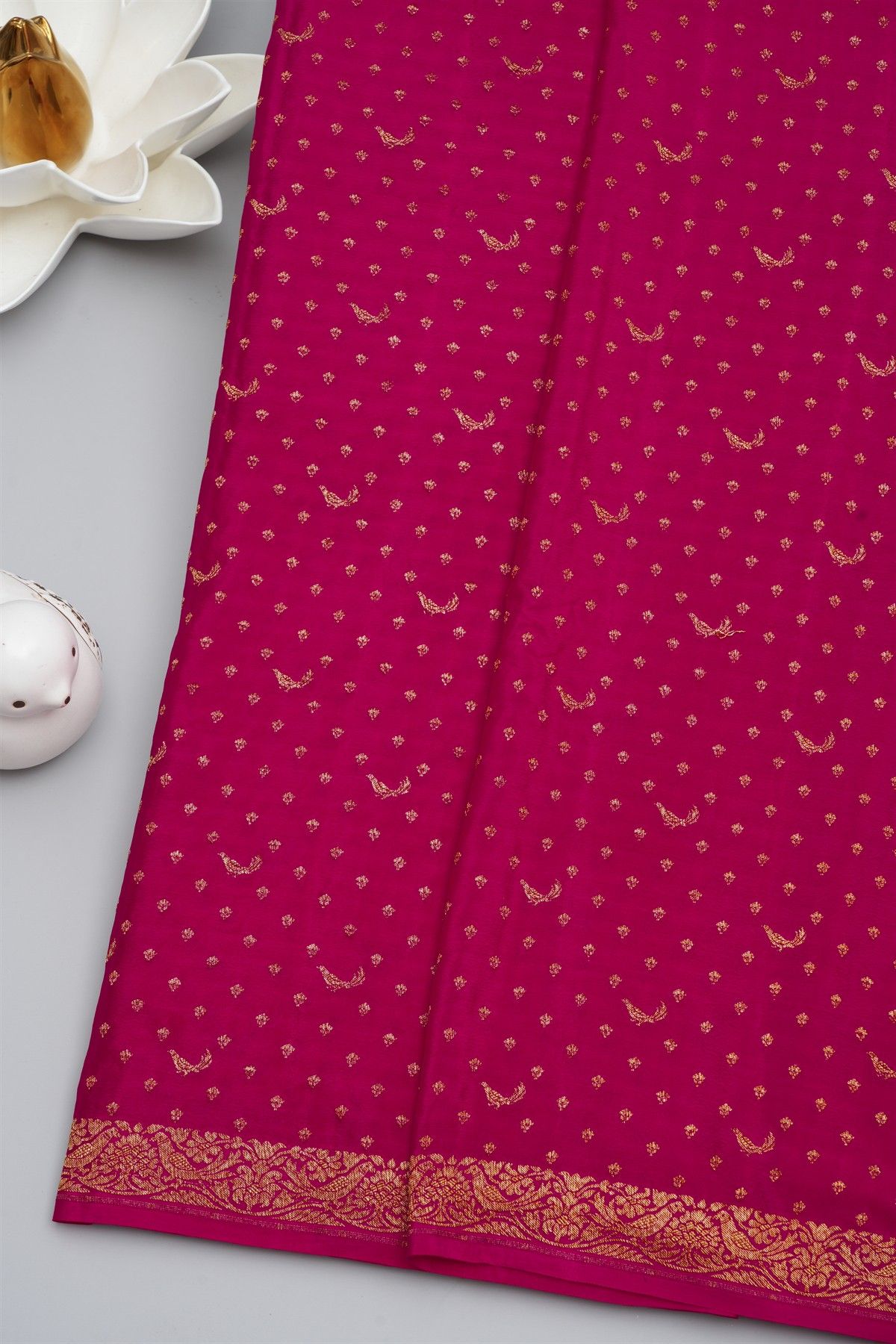 Banarasi Kaddi Georgette Magenta Saree With Florals And Birds In Zari Border