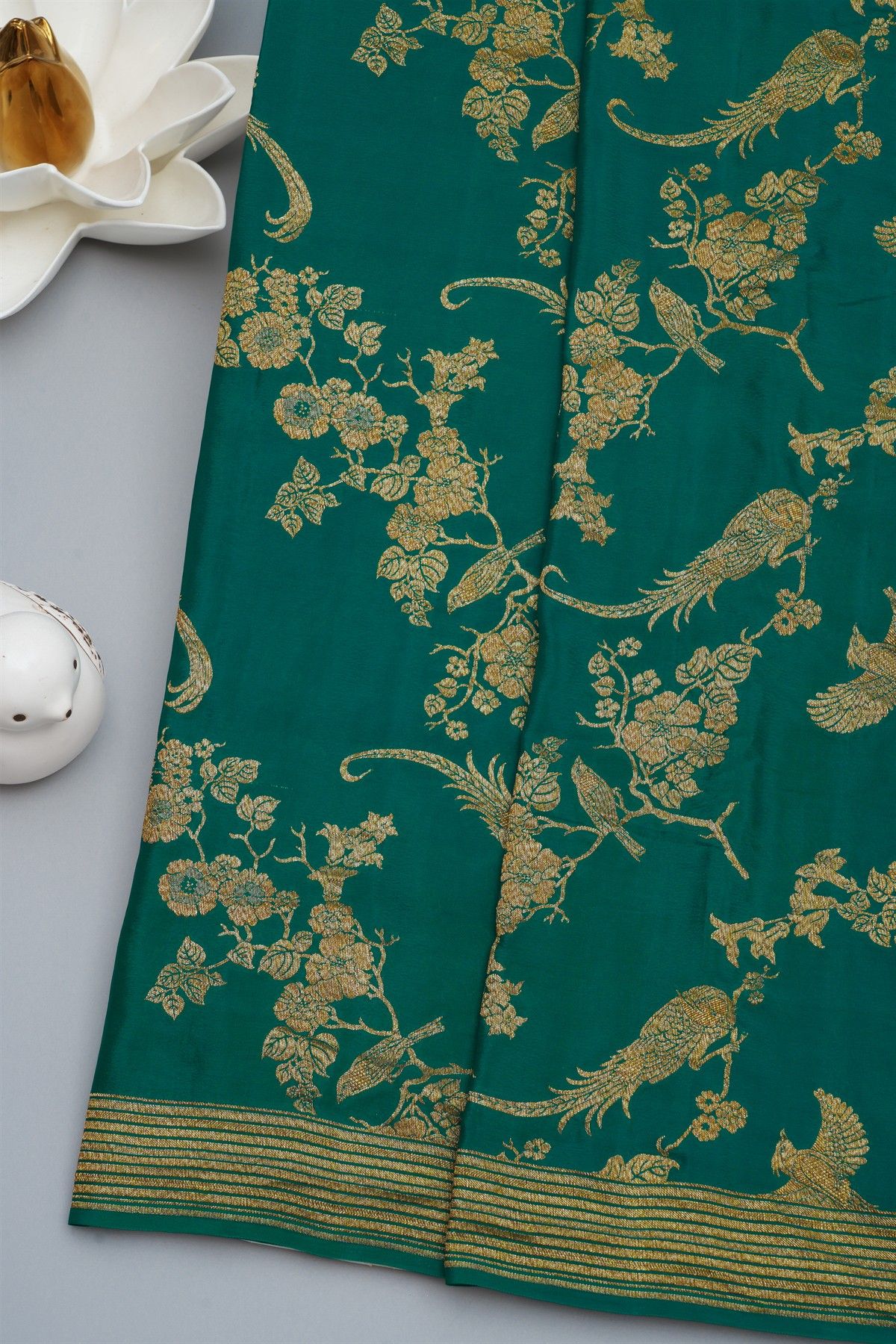 Banarasi Kaddi Georgette Peacock Green Saree With Zari Lines Border