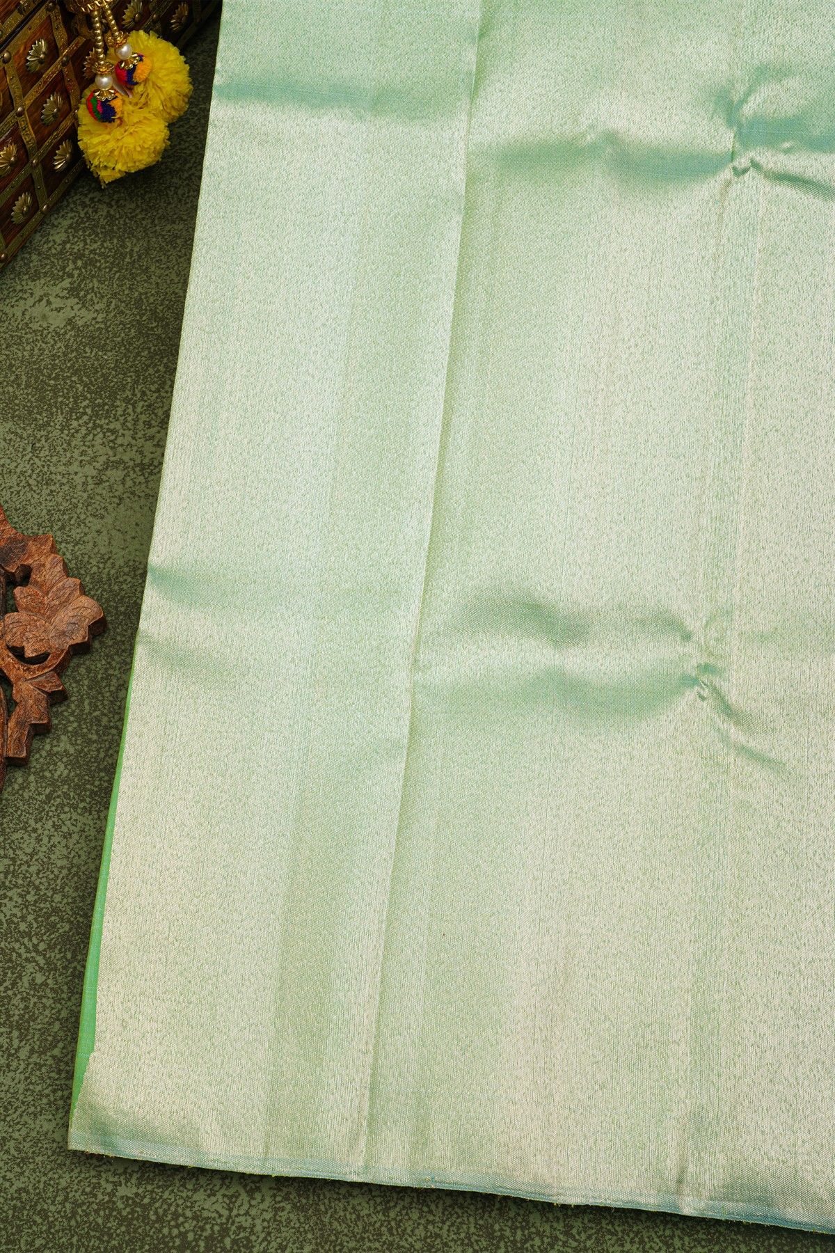 Kancheepuram Silk Sea Green Saree With Self Temple Border And Kaddi Pallu