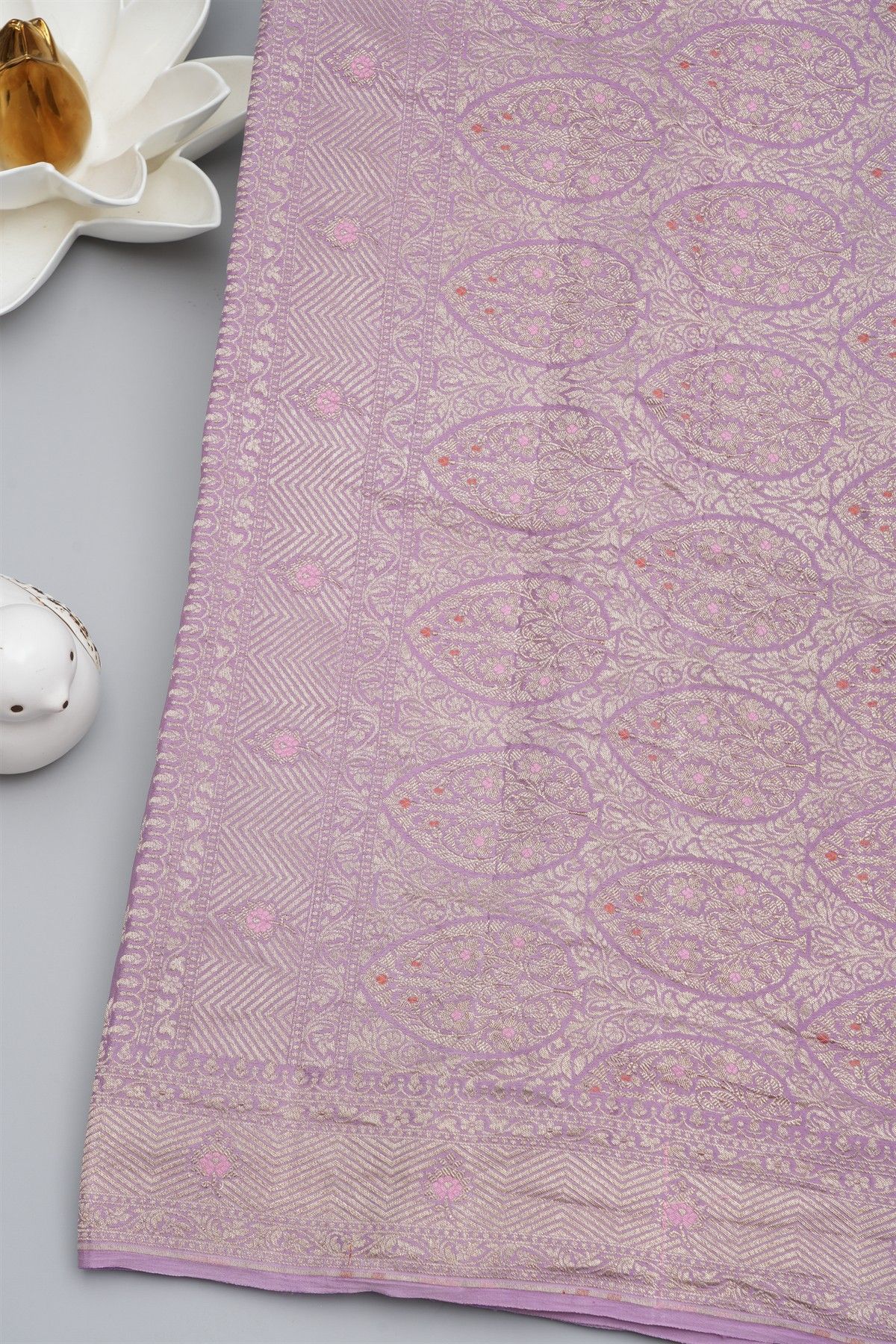 Banarasi Kaddi Georgette Lavender Saree With Floral Zari Buttis Body