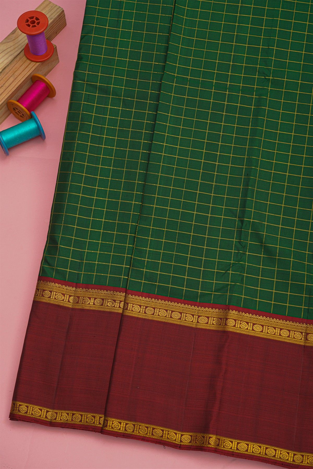 Kancheepuram Silk Bottle Green Zari Checks Saree With Ganga Jamuna Kuttu Border