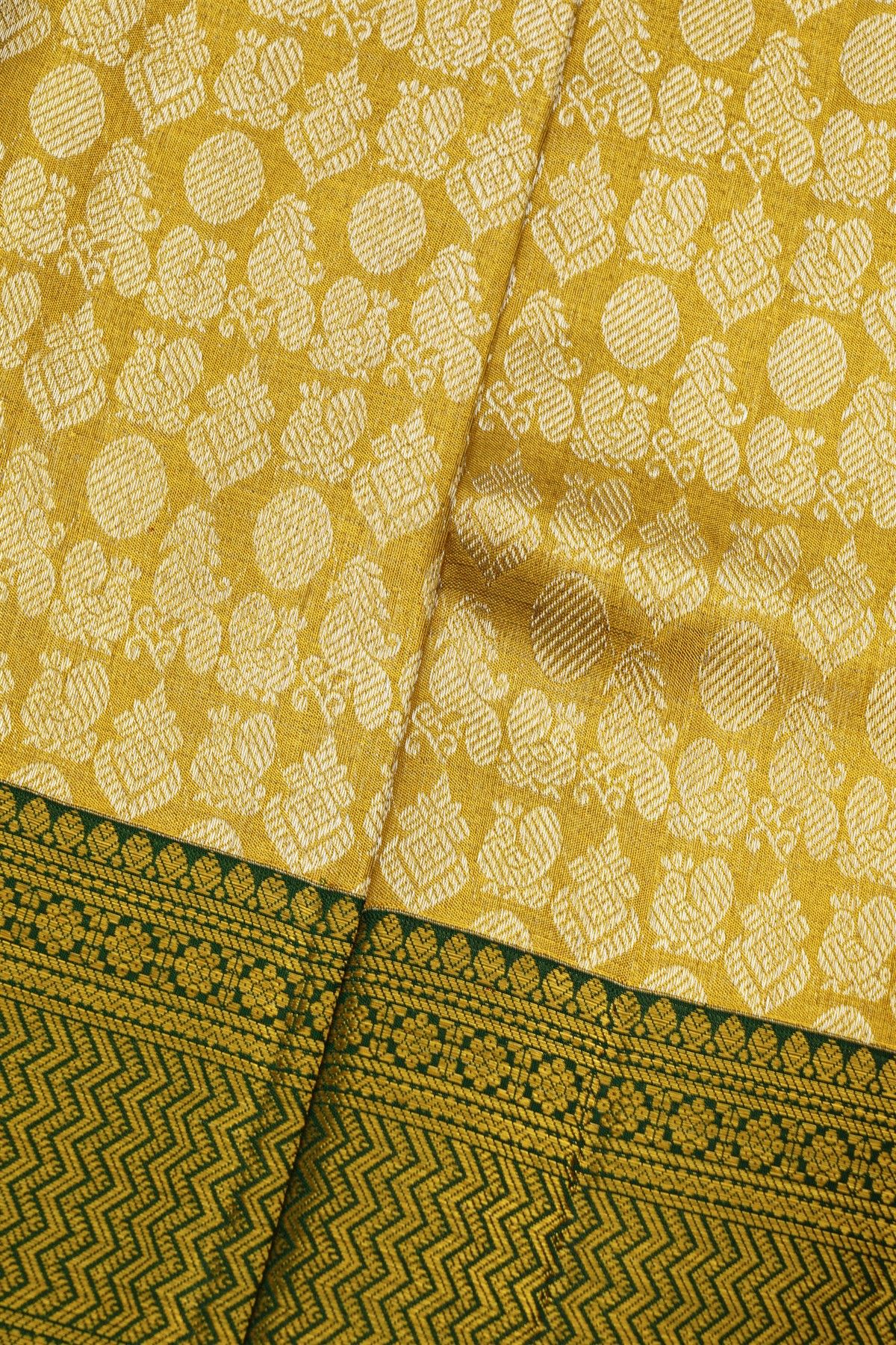 Kancheepuram Tissue Gold Saree With Majestic Floral Brocade Pallu
