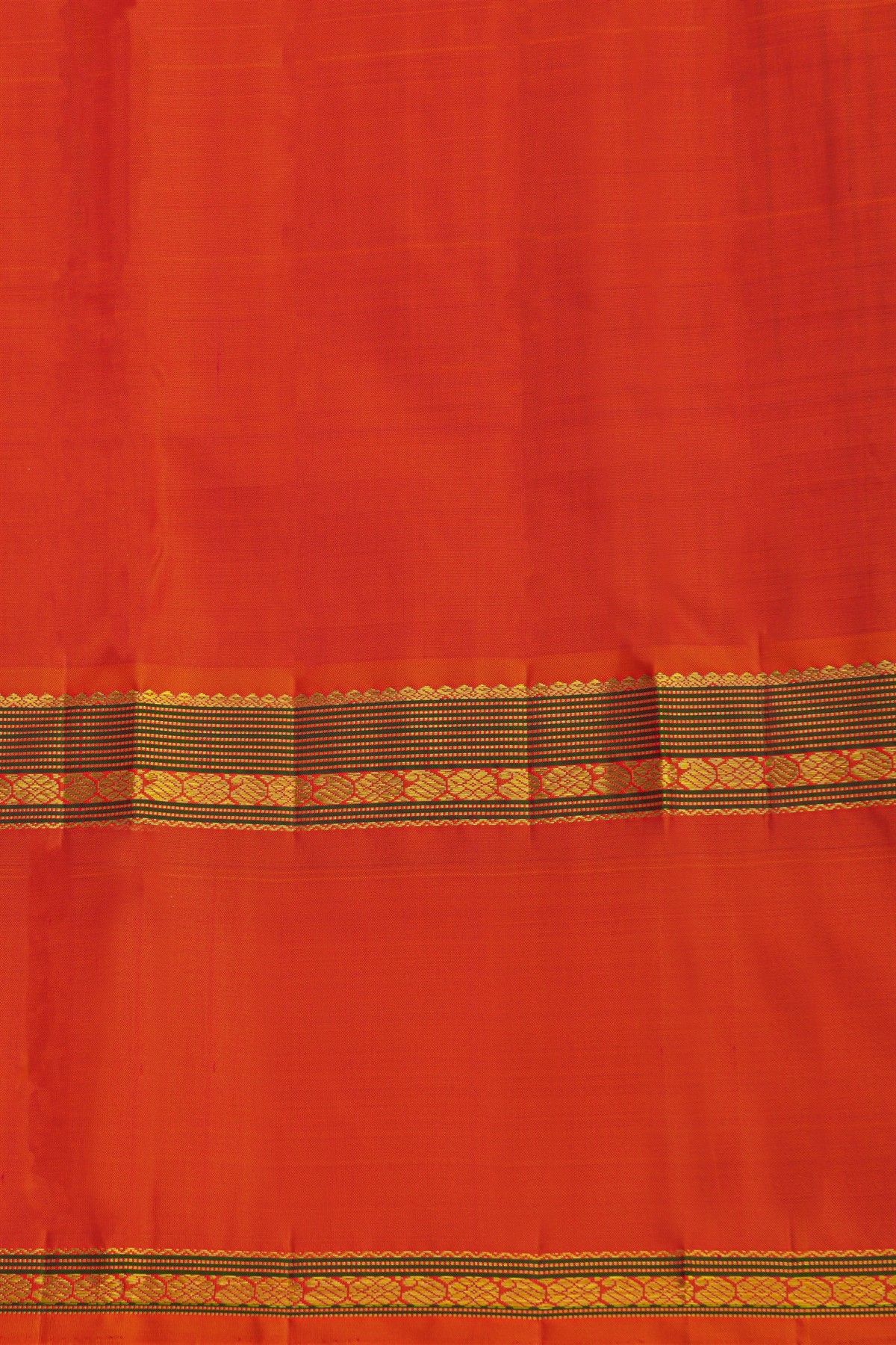 Kancheepuram Silk Dark Purple Saree WIth Gap Border Motifs