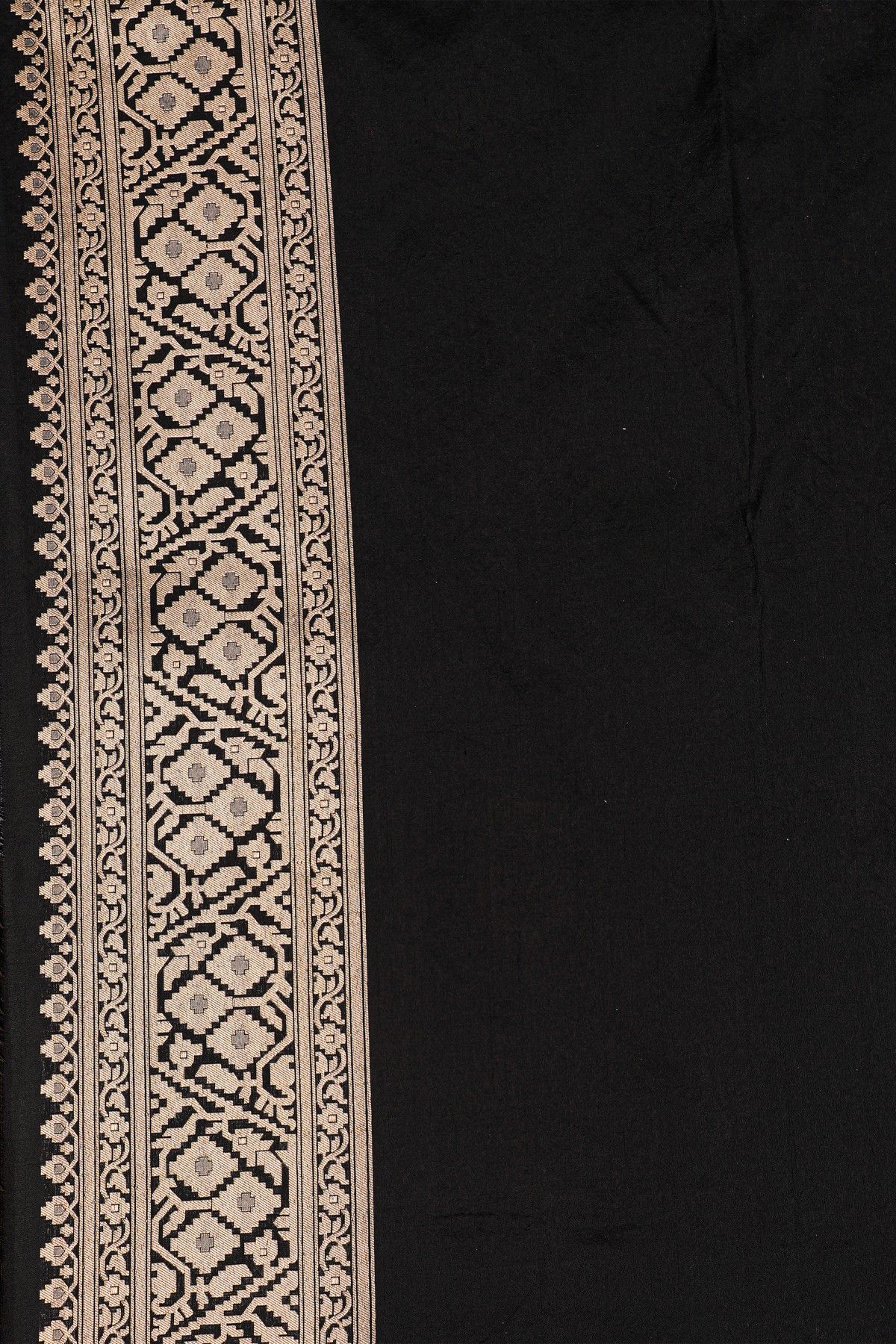Banarasi Black Silk Saree With Florals And Buttis Body