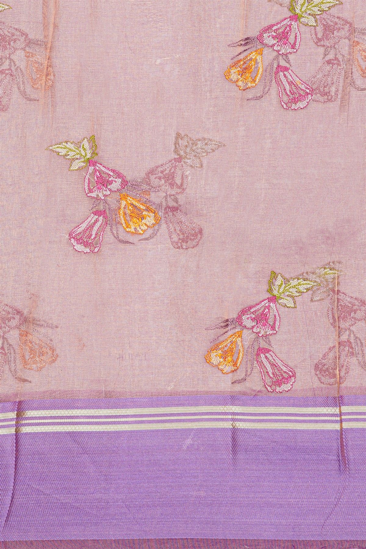 Fancy Kora Dual Colour Saree With Florals And Leaves In Thread Work Body And Contrast Cross Lines Border And Zari Lines Pallu