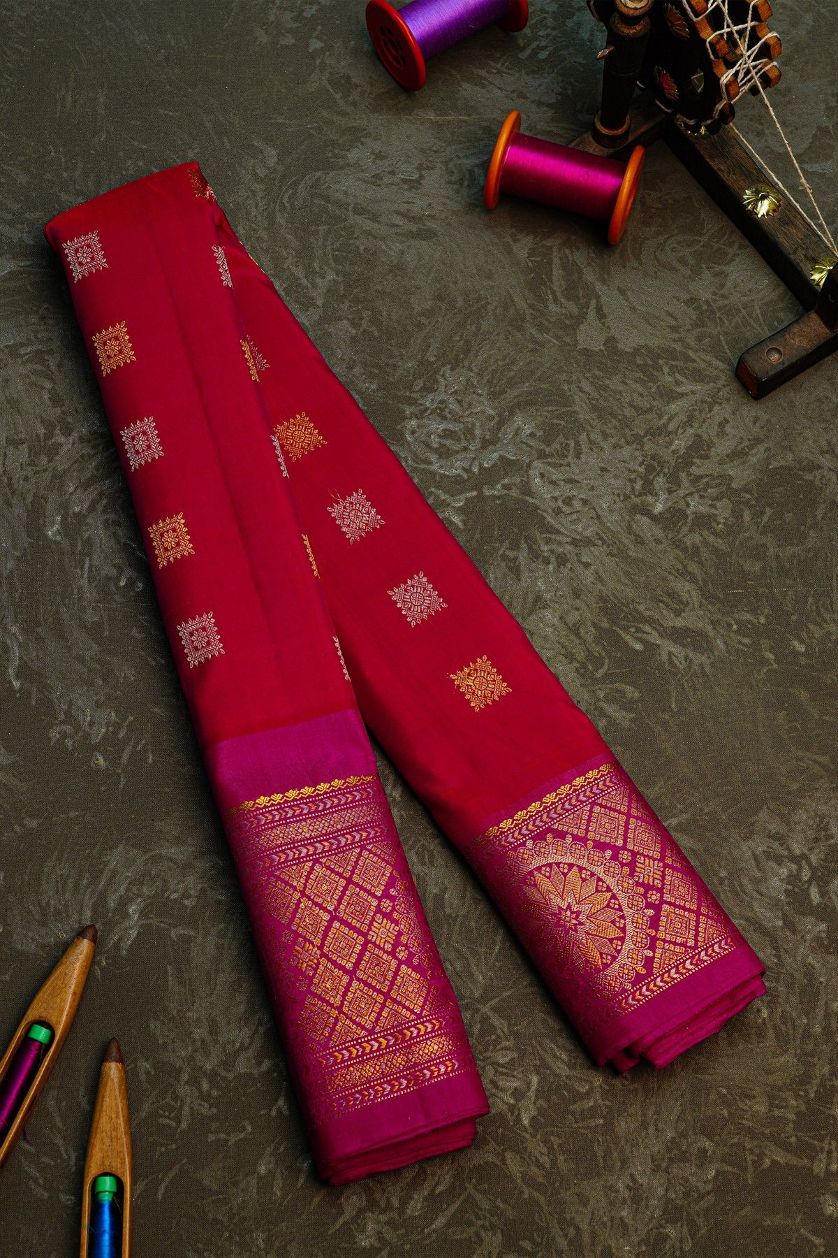 Gadwal Silk Magenta Saree With Florals Buttis In Zari Body