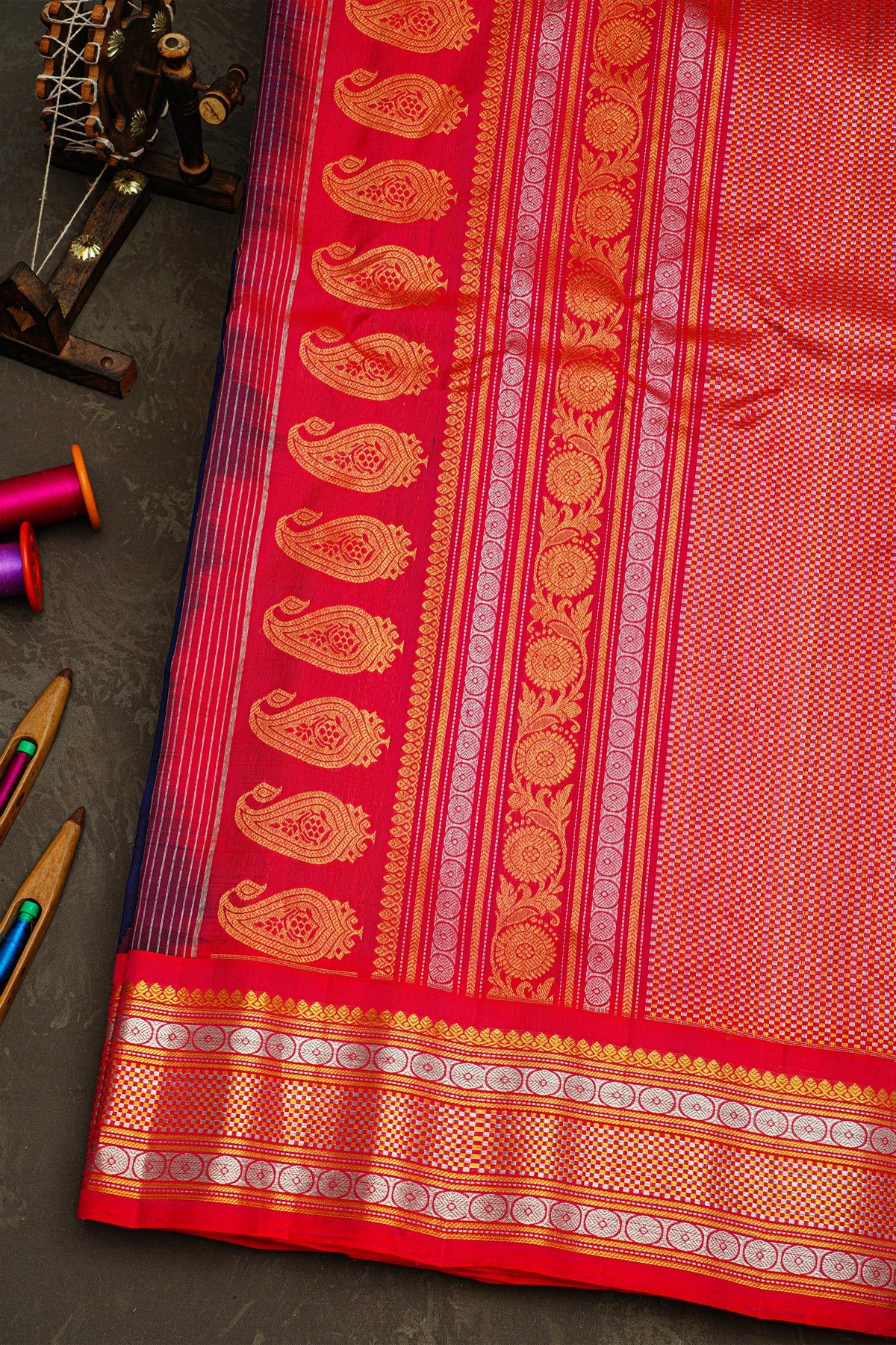 Gadwal Silk Navy Blue Saree With Floral Buttis In Zari Body