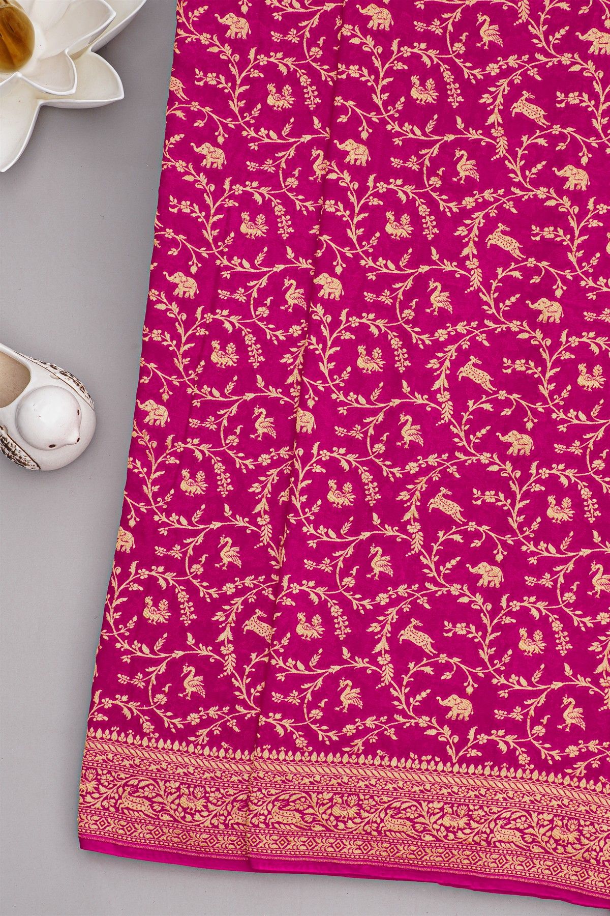 Banarasi Kaddi Georgette Pink Saree With Florals And Leaves Jaal