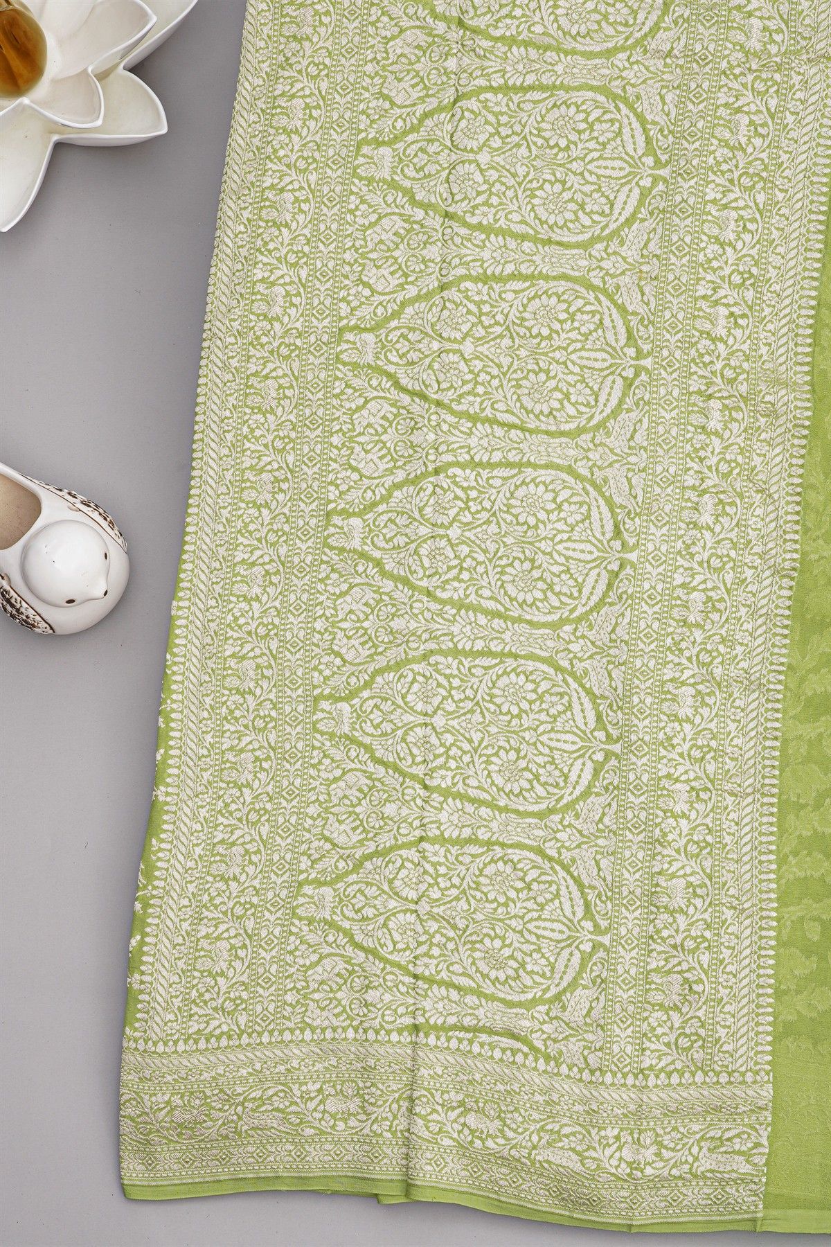Banarasi Kaddi Georgette Lime Green Saree With With Animals And Birds Border