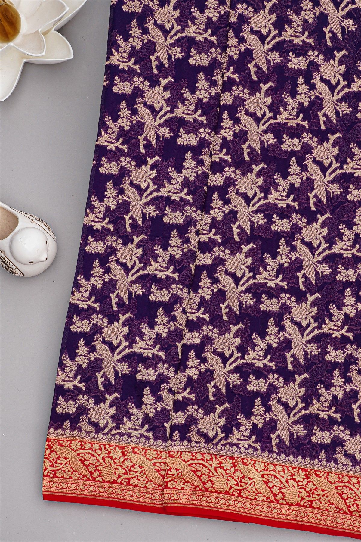 Banarasi Kaddi Georgette Violet Saree With Contrast Red Border