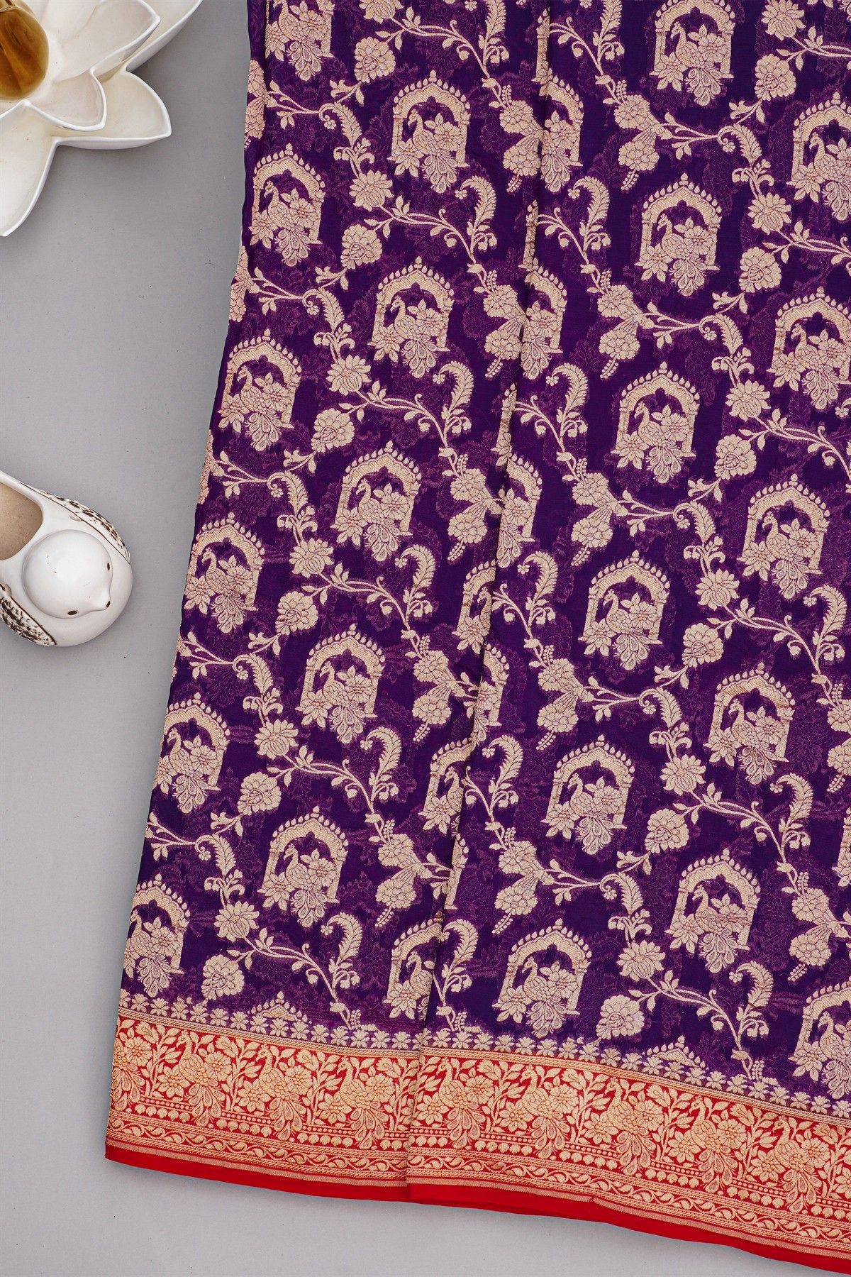 Banarasi Georgette Violet Saree With Florals And Leaves Jaal With Peacocks Body