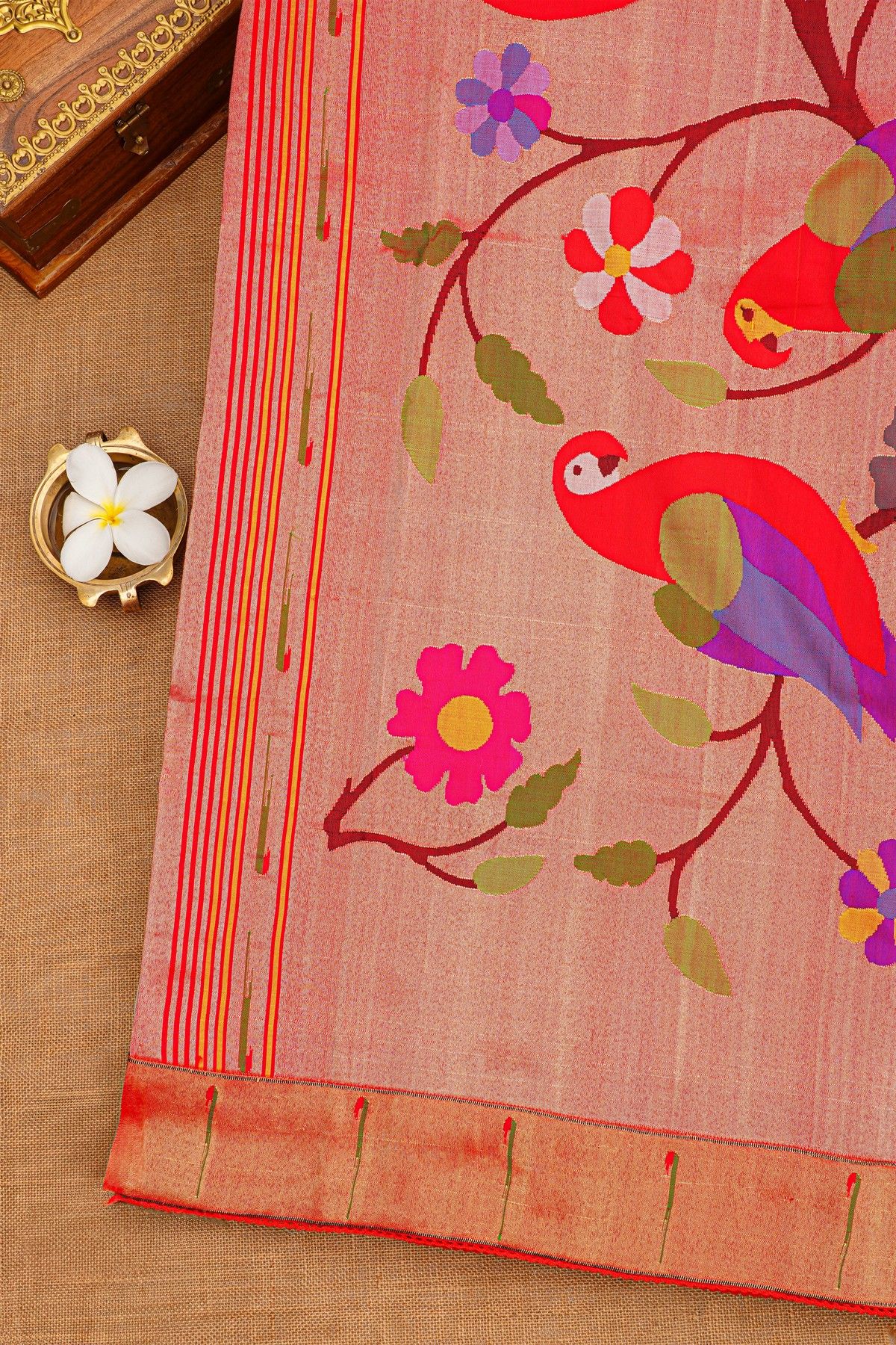 Fusion Silk Off White Jamdani Weaving Saree With Muniya Buttis In Zari Border