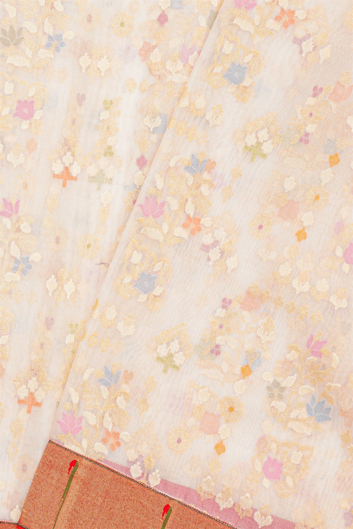 Fusion Silk Off White Jamdani Weaving Saree With Muniya Buttis In Zari Border